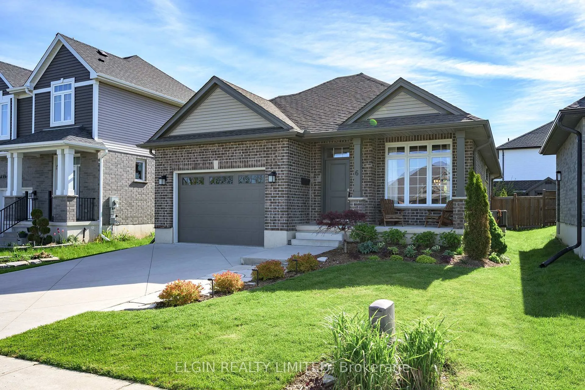 Photo 2 of 6 Royal Dornoch Drive, St. Thomas — HOMEH