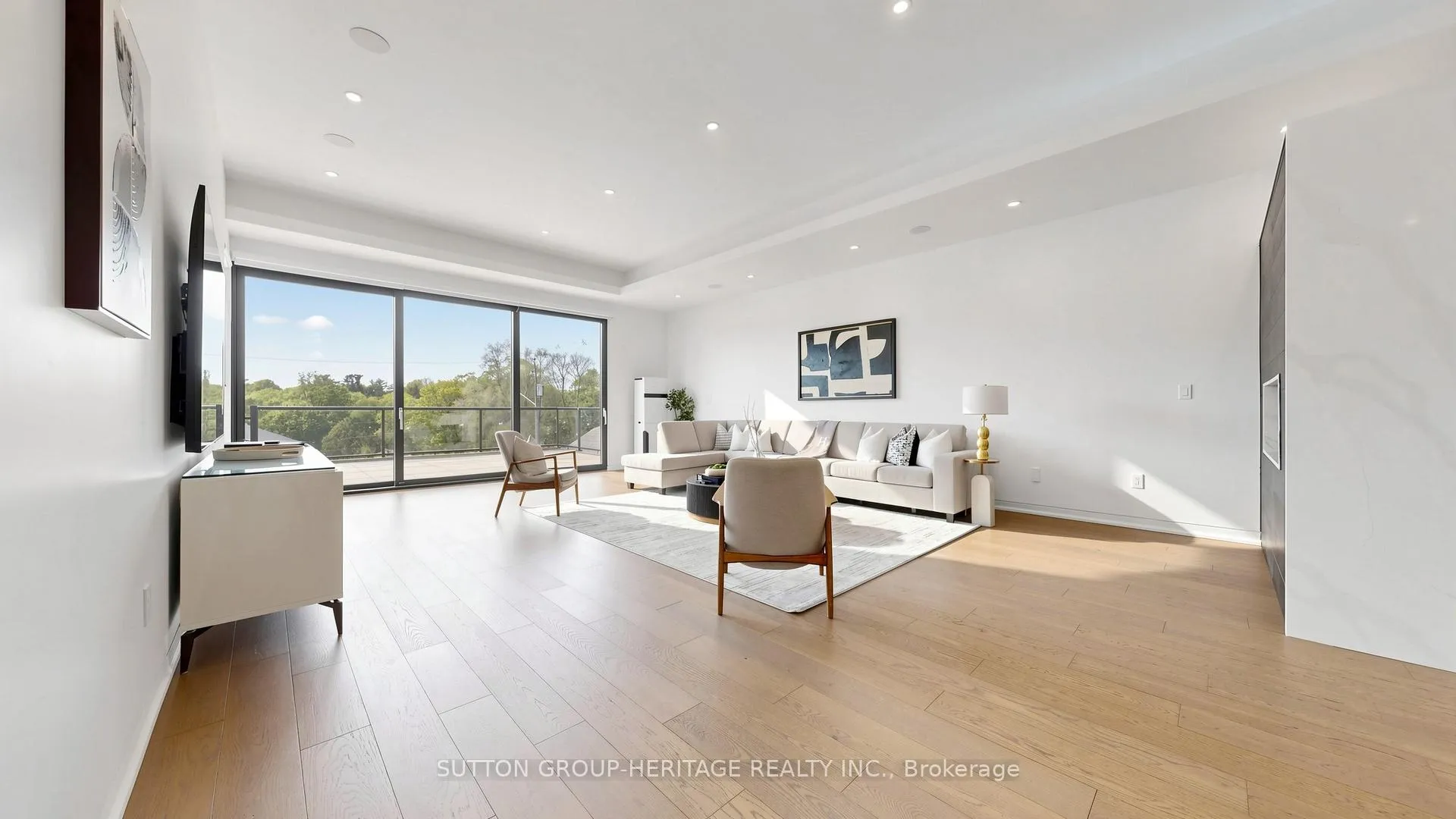 Photo 4 of 1459 Old Forest Road, Pickering, Woodlands — HOMEH