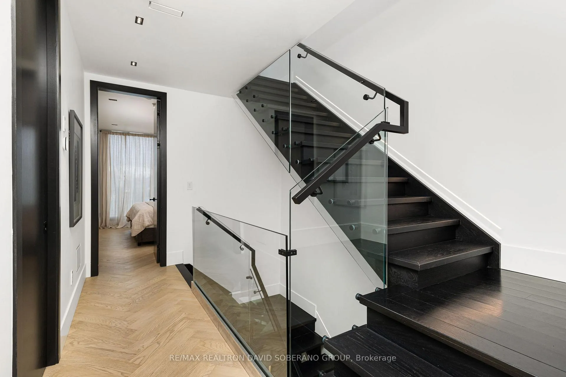 Photo 22 of 102 Ulster Street, Toronto, University — HOMEH
