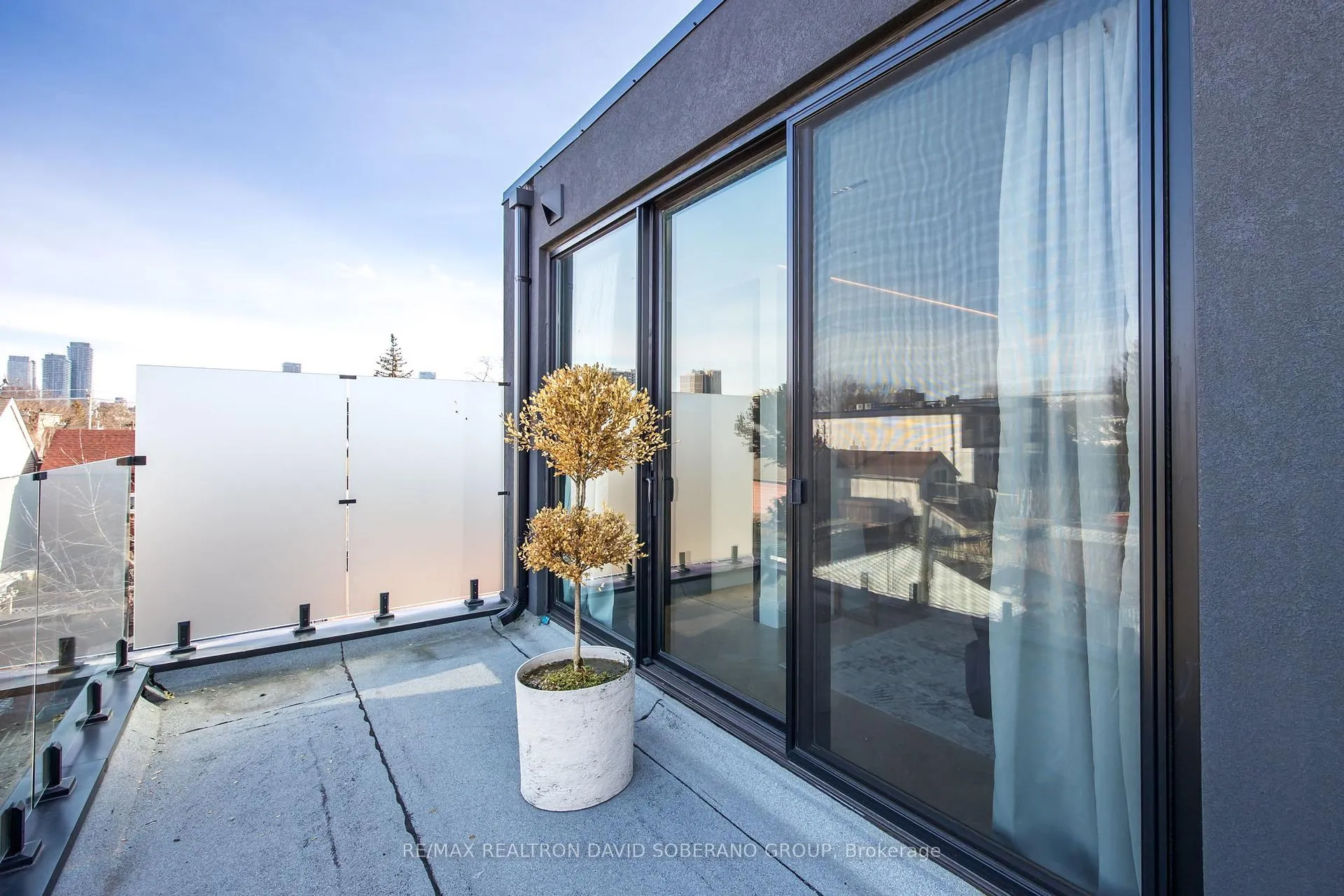 Photo 28 of 102 Ulster Street, Toronto, University — HOMEH
