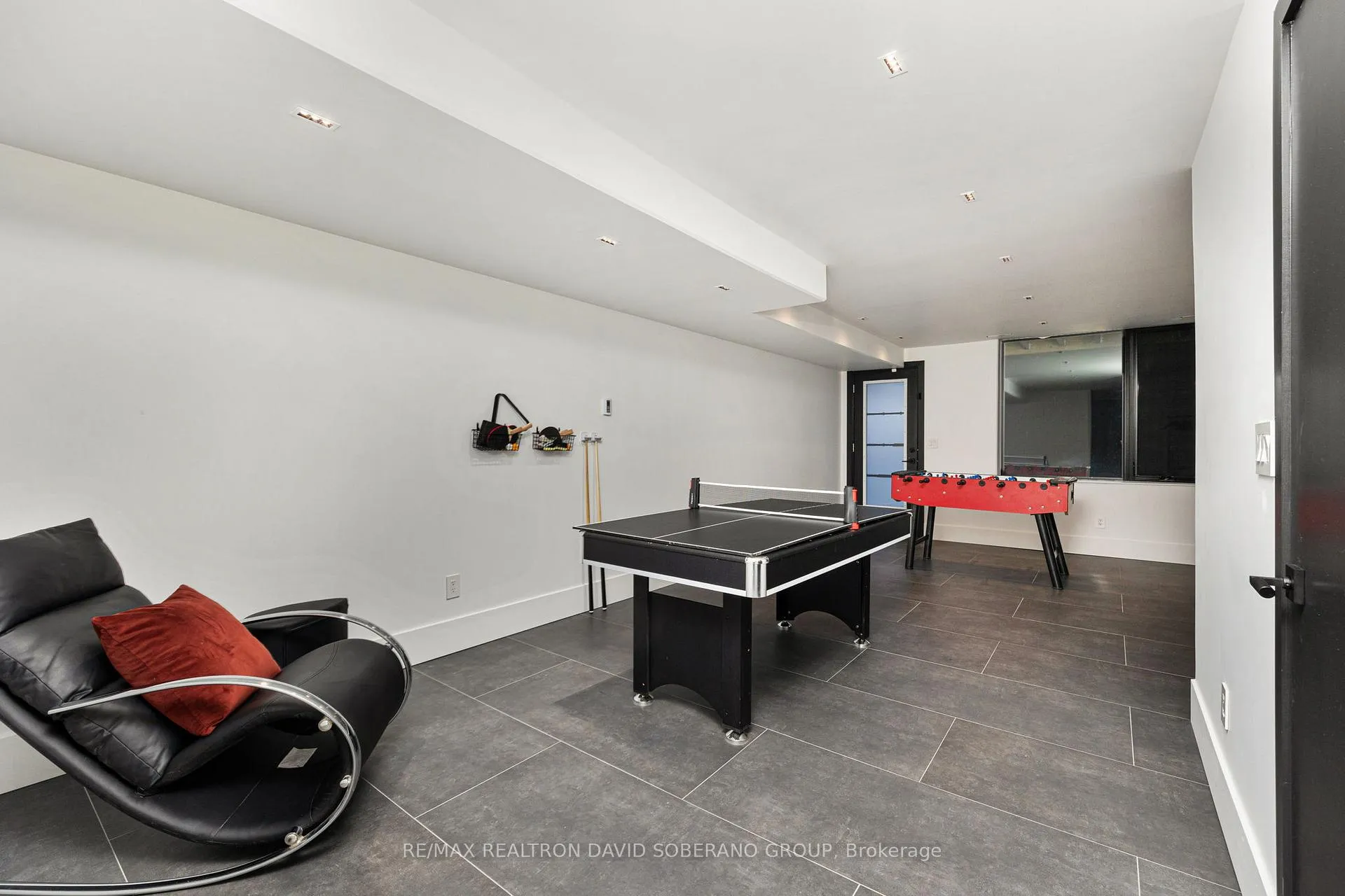 Photo 37 of 102 Ulster Street, Toronto, University — HOMEH