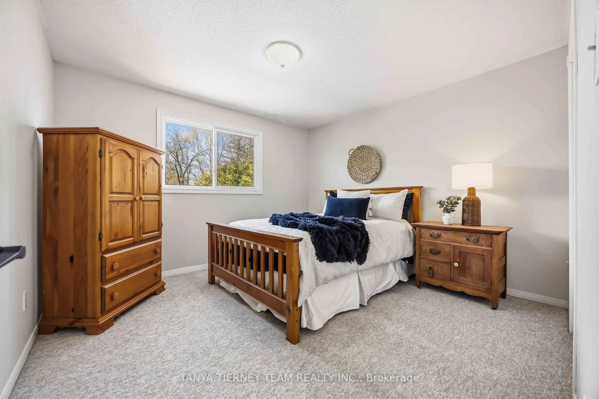 Photo 32 of 24 Fernway Crescent, Whitby, Pringle Creek — HOMEH