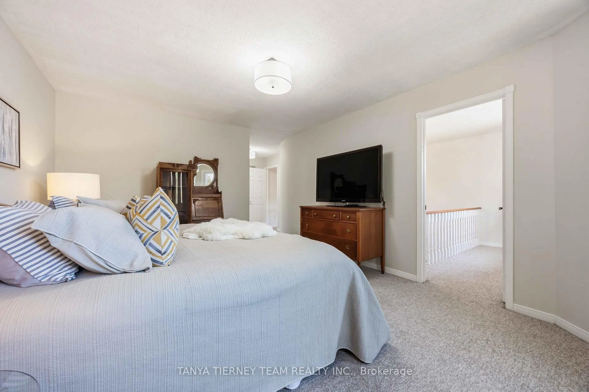 Photo 36 of 24 Fernway Crescent, Whitby, Pringle Creek — HOMEH