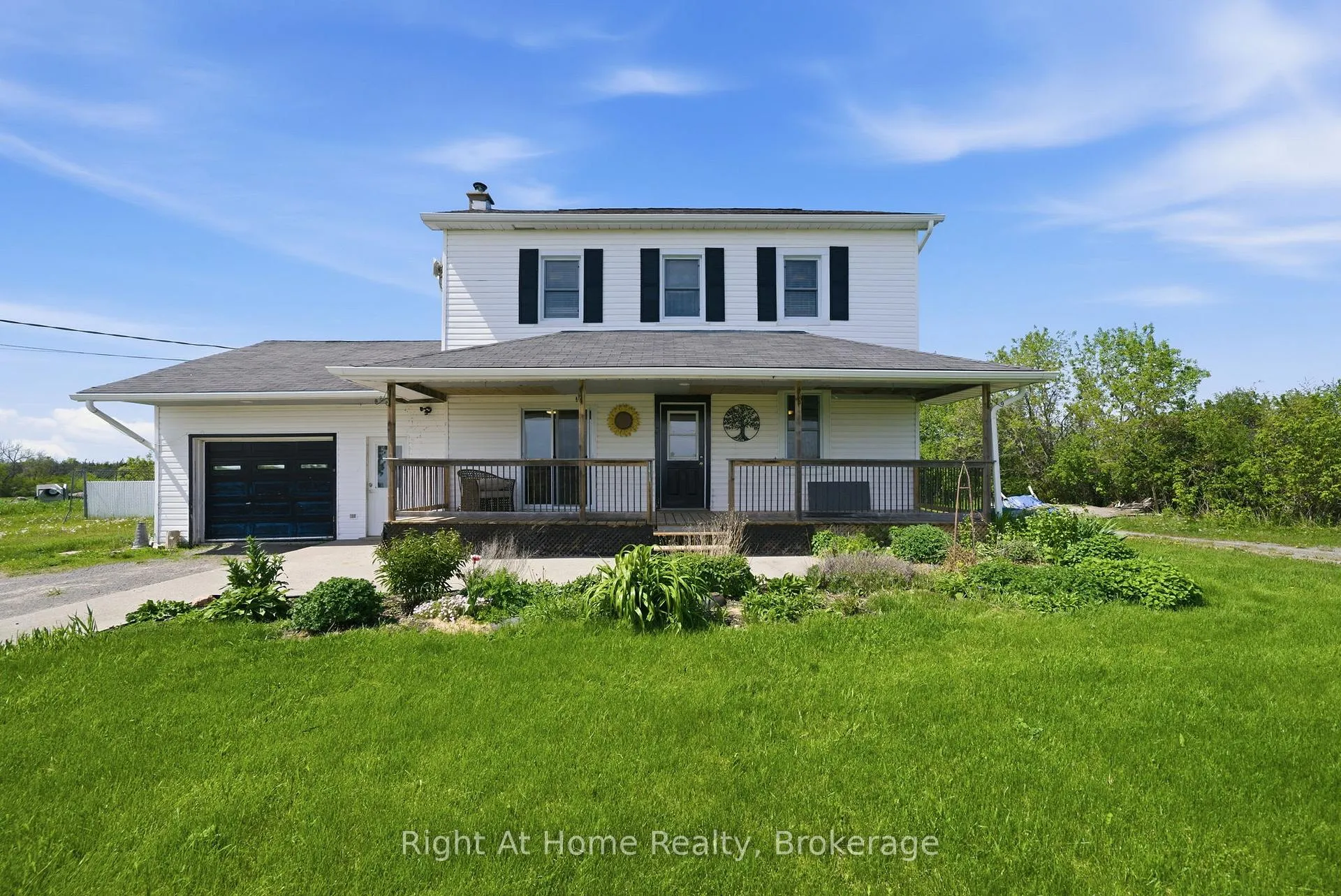 Front of 660 County Rd 19