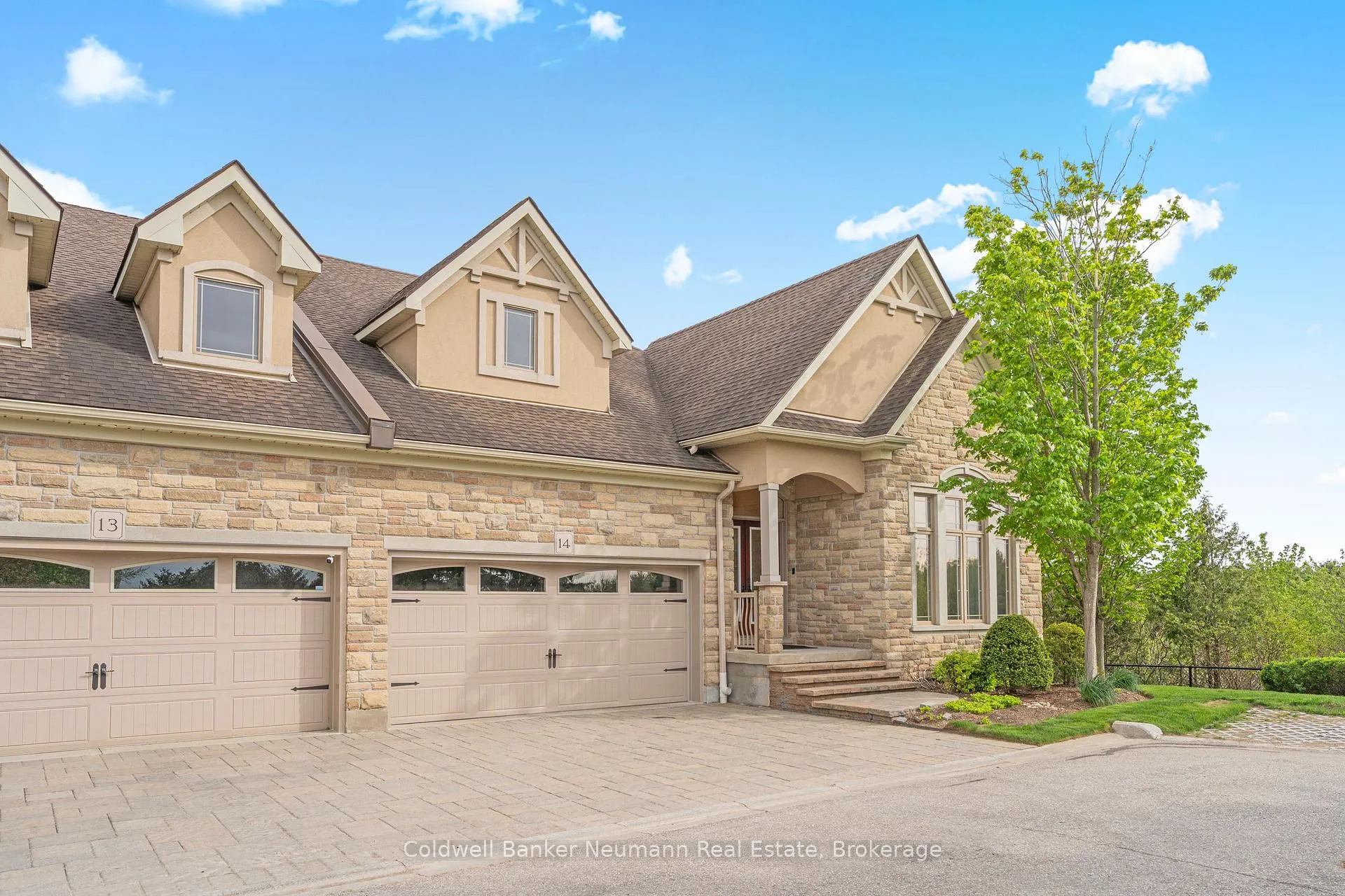 Photo 2 of Unit 14, 19 Simmonds Drive, Guelph, Victoria North — HOMEH