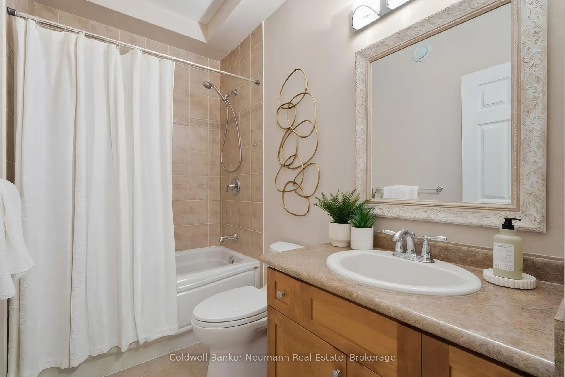 Photo 33 of Unit 14, 19 Simmonds Drive, Guelph, Victoria North — HOMEH