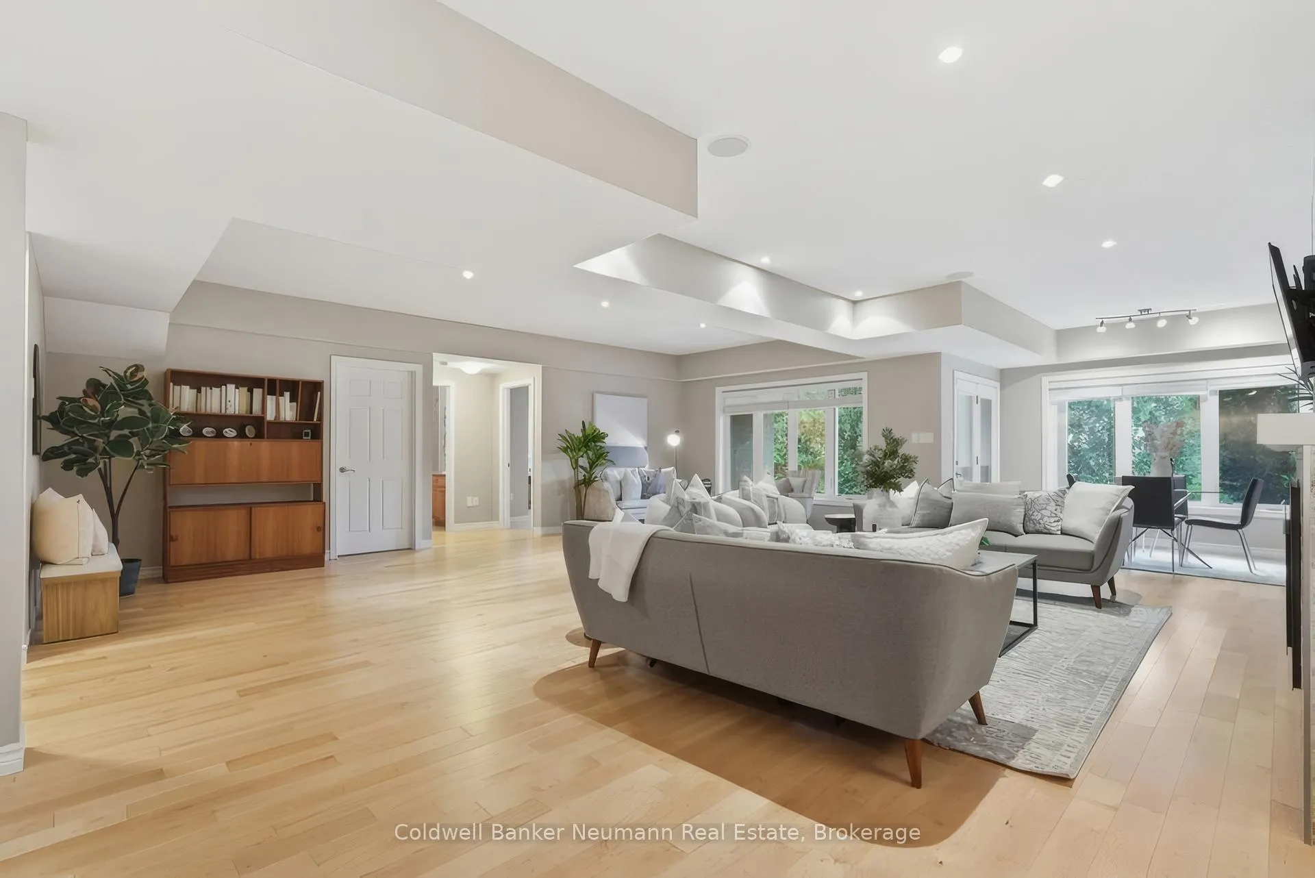 Photo 35 of Unit 14, 19 Simmonds Drive, Guelph, Victoria North — HOMEH