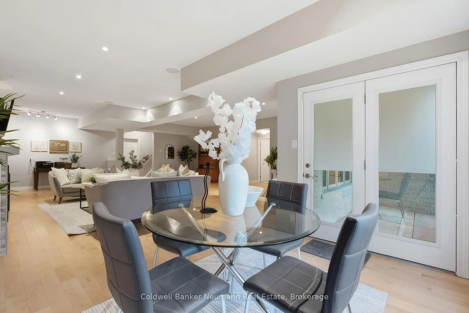Photo 36 of Unit 14, 19 Simmonds Drive, Guelph, Victoria North — HOMEH