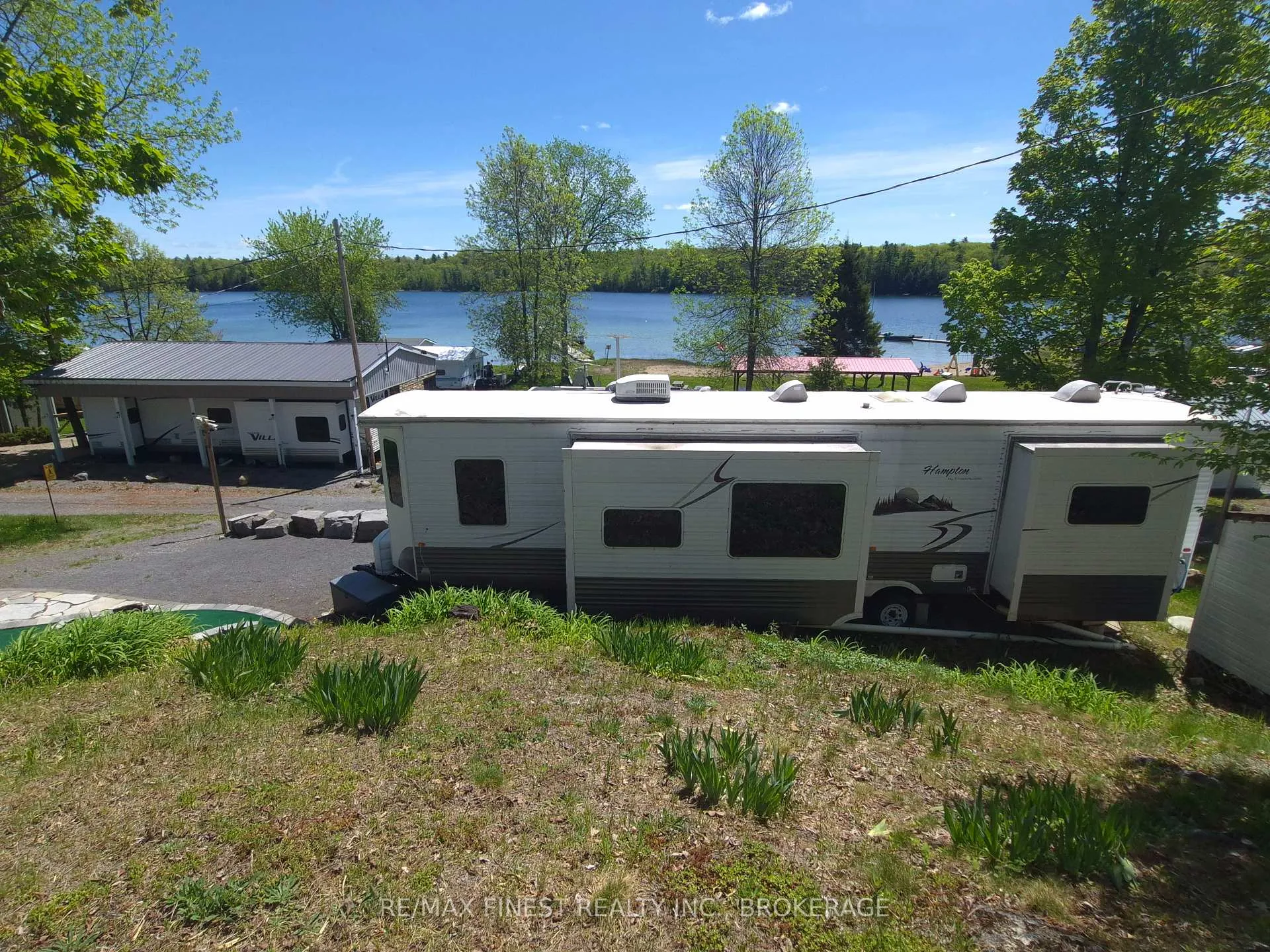 Front of Unit 36, 9 Glenford Lane