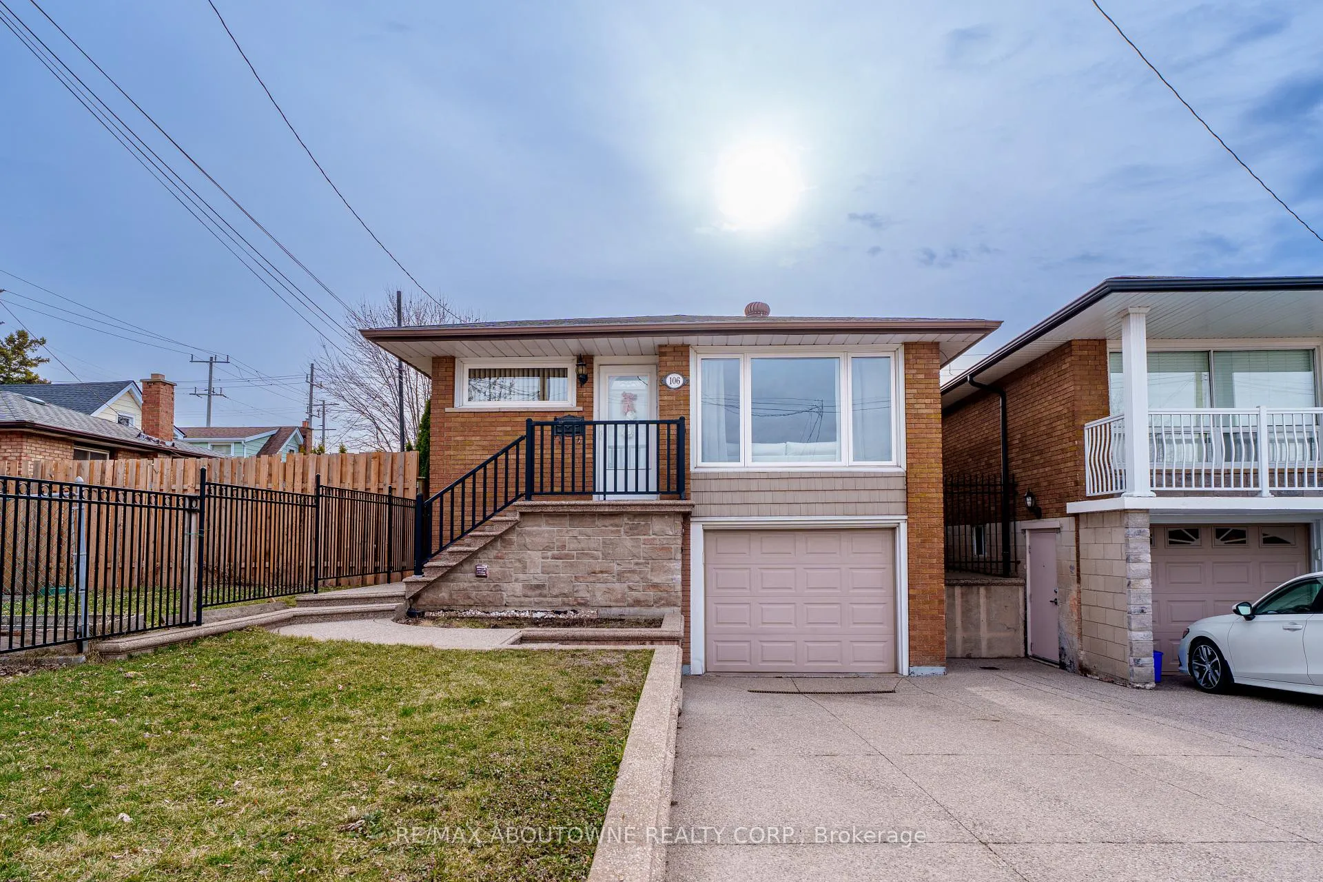 Front of 106 Beland Avenue N