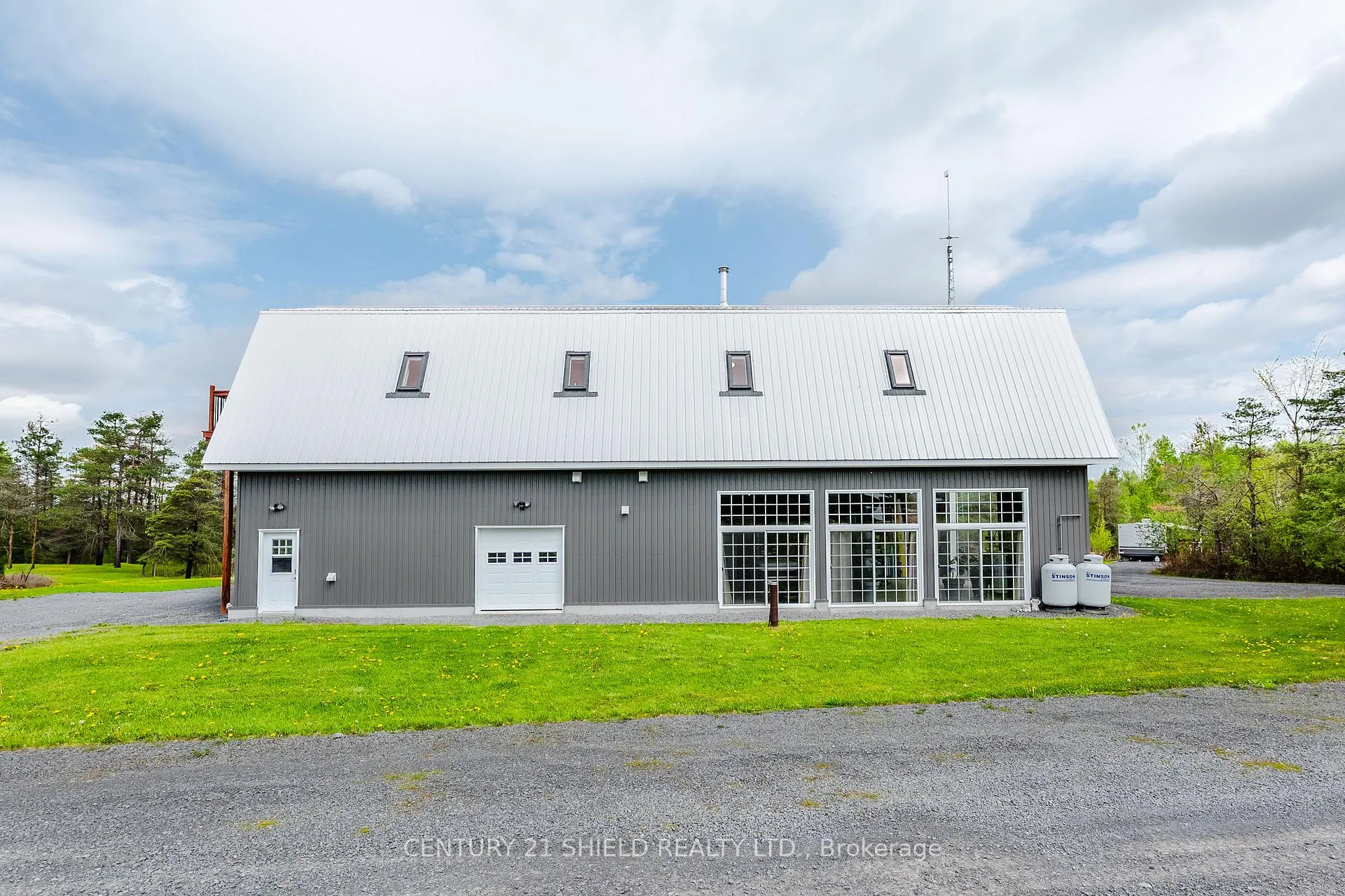 Photo 2 of 4075 County Rd 15, South Stormont, South Stormont (Cornwall) Twp — HOMEH