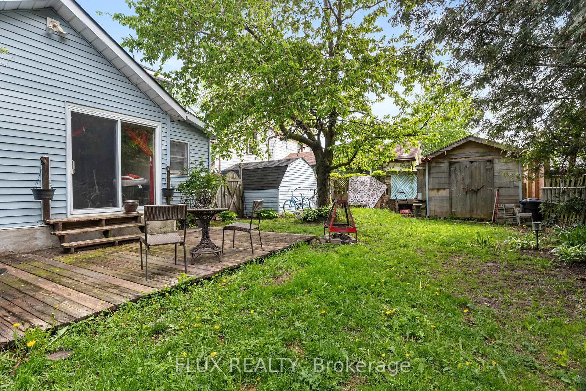 Photo 7 of 21 Brant Street, Stratford — HOMEH