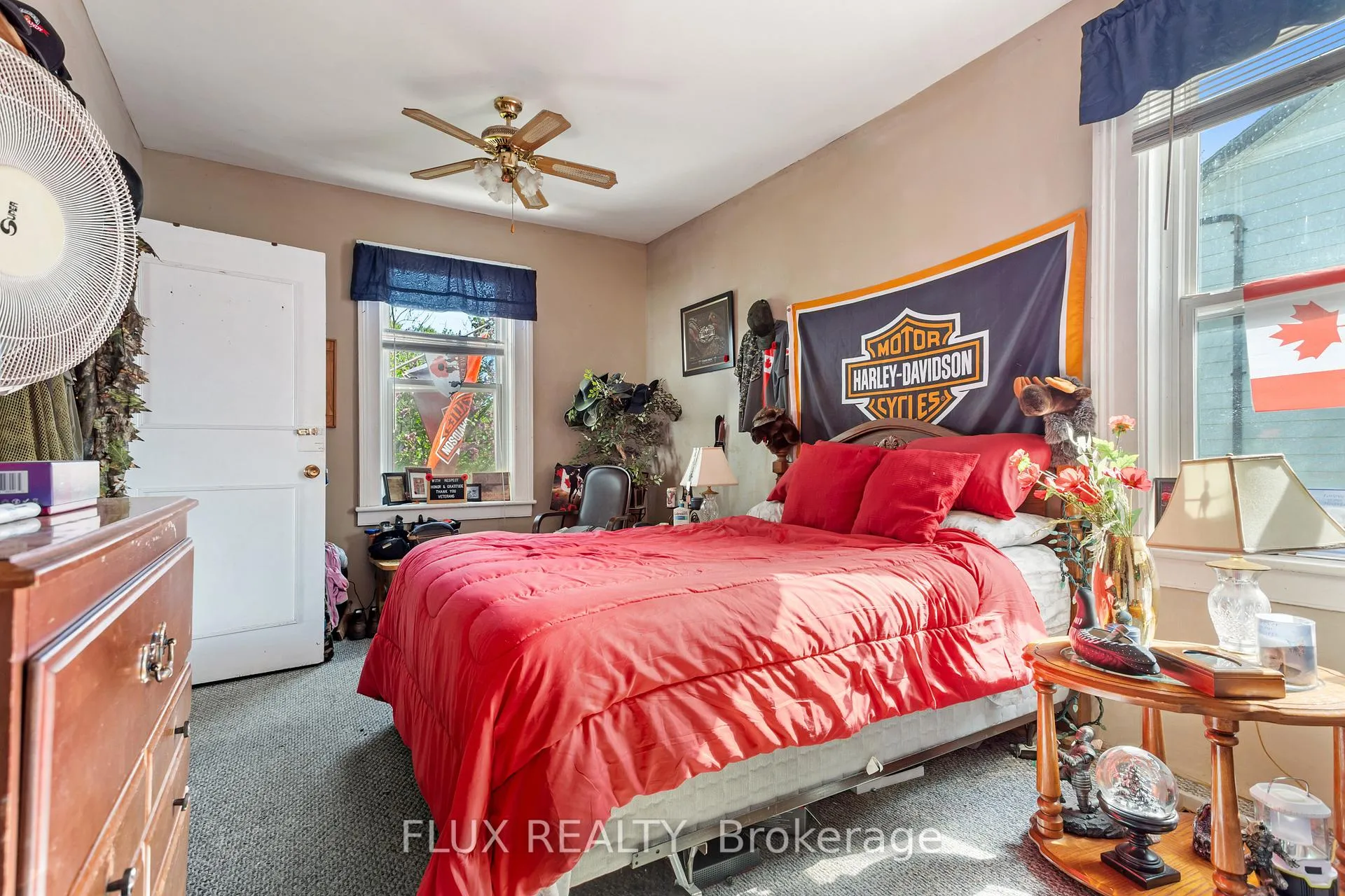 Photo 13 of 21 Brant Street, Stratford — HOMEH