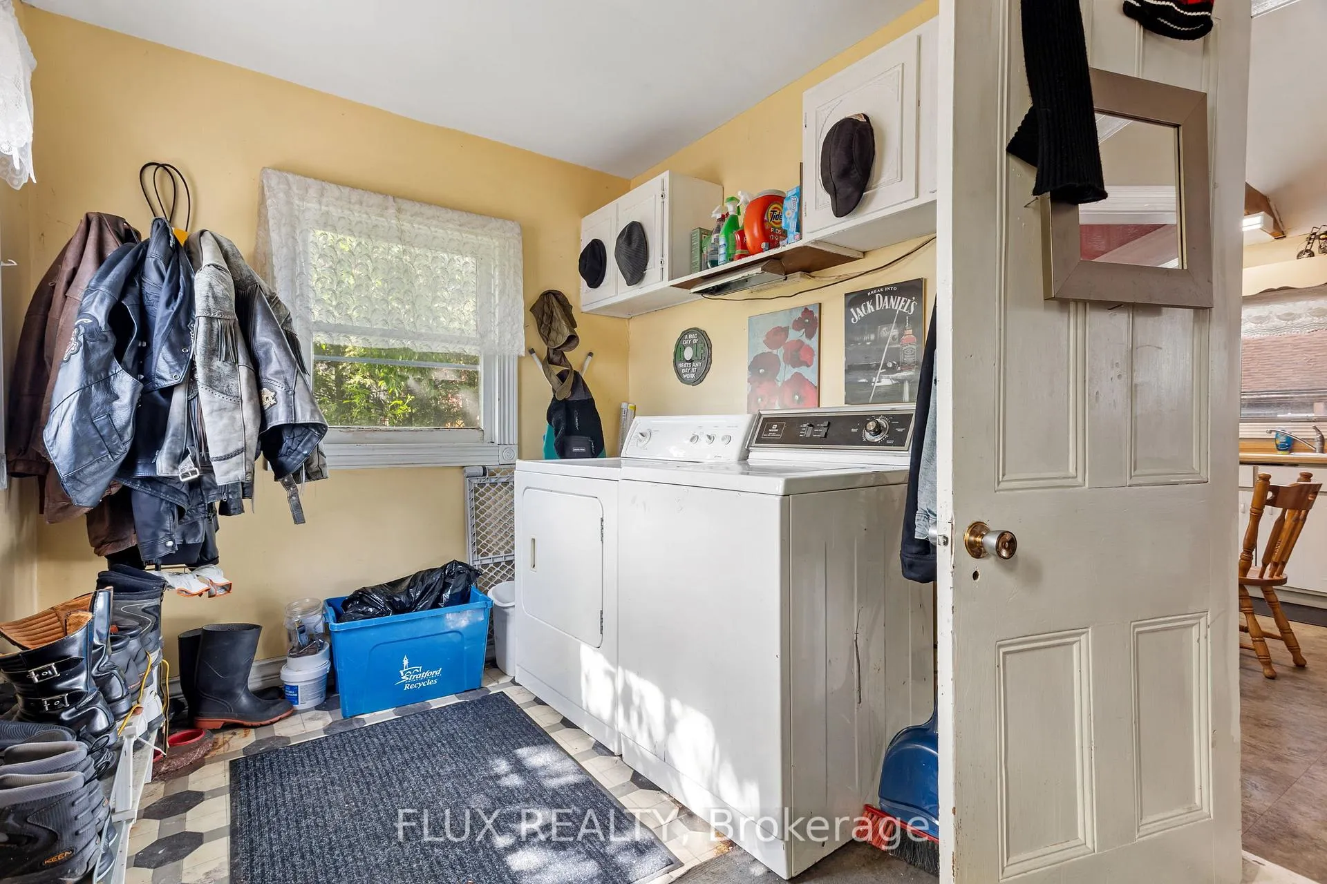 Photo 14 of 21 Brant Street, Stratford — HOMEH