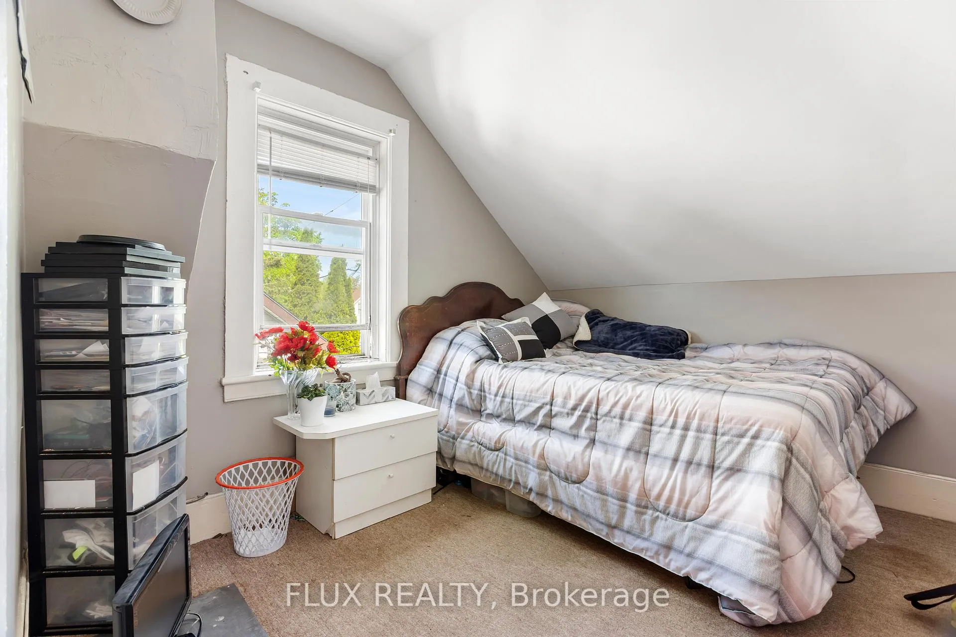 Photo 25 of 21 Brant Street, Stratford — HOMEH