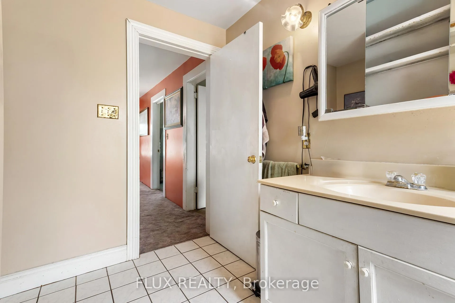Photo 28 of 21 Brant Street, Stratford — HOMEH