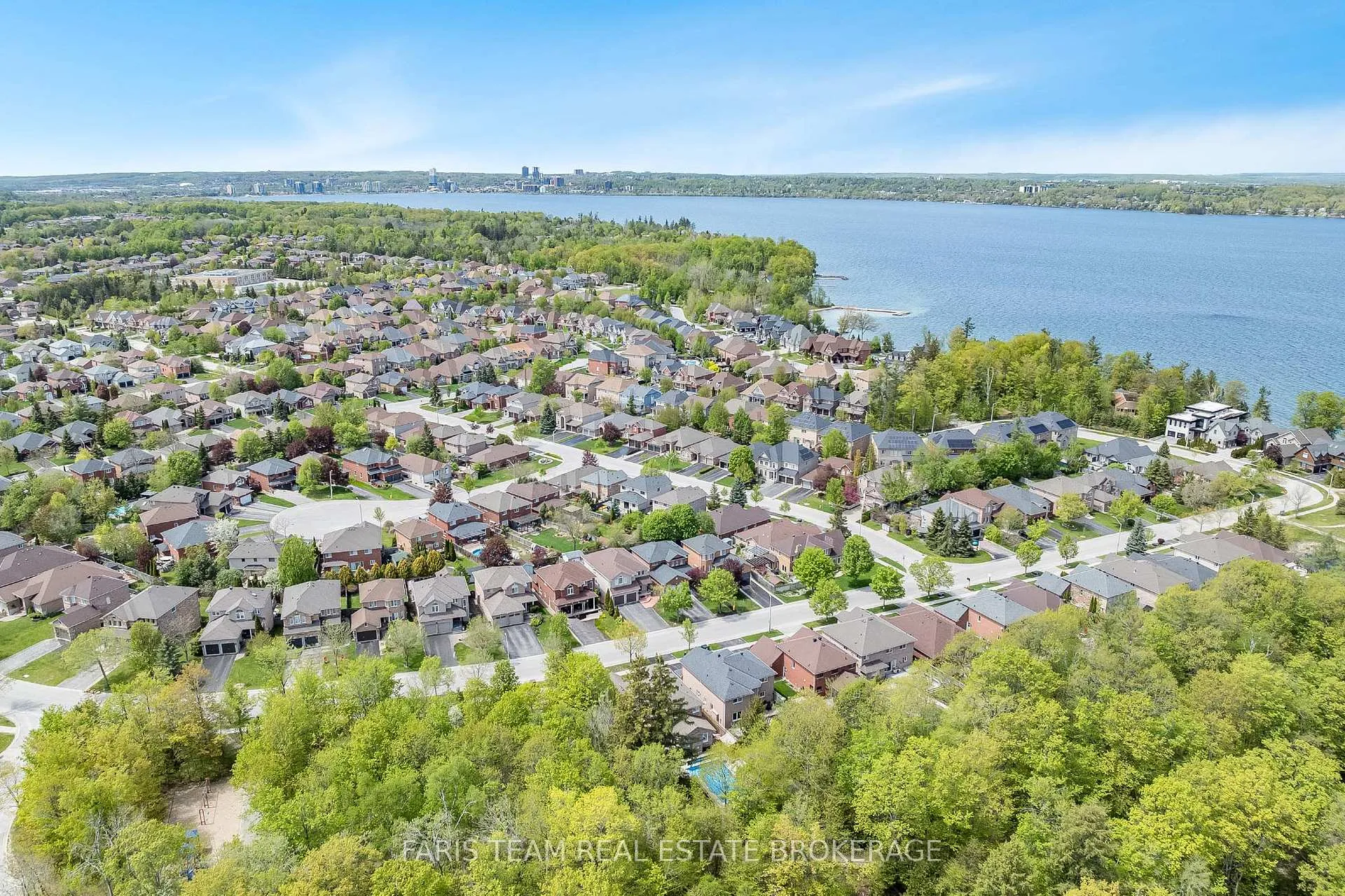 Photo 48 of 23 Bluewater Trail, Barrie, Bayshore — HOMEH
