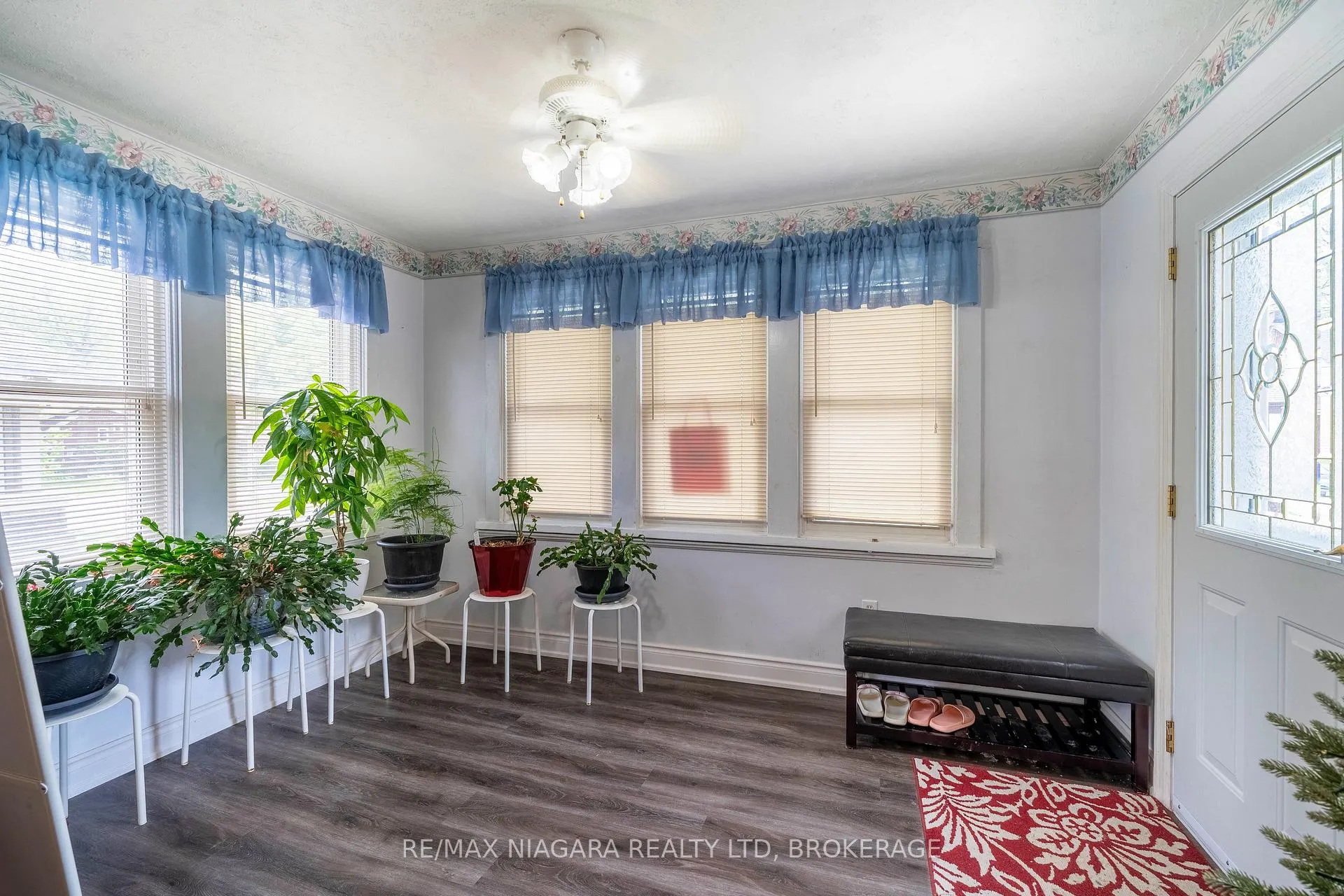 Photo 5 of 6238 Pine Grove Avenue, Niagara Falls, Dorchester — HOMEH