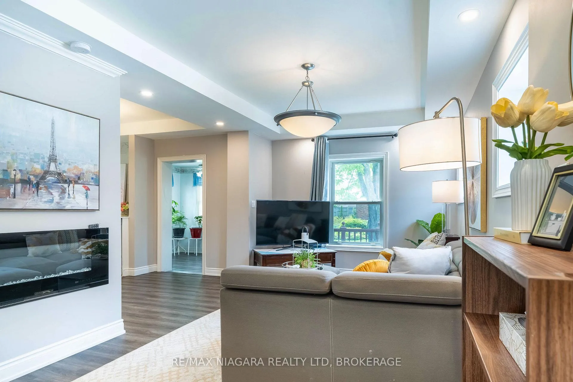 Photo 6 of 6238 Pine Grove Avenue, Niagara Falls, Dorchester — HOMEH