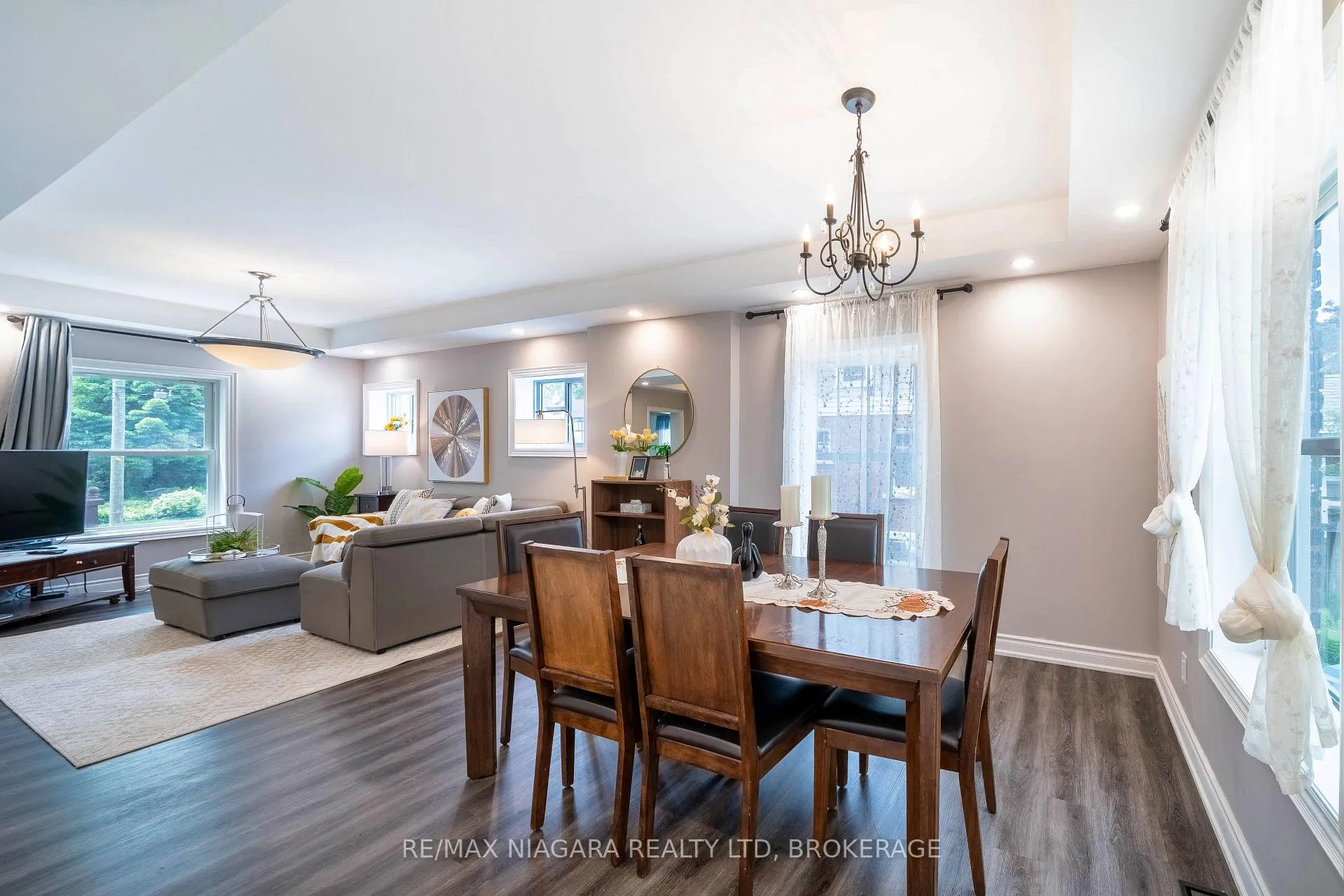 Photo 15 of 6238 Pine Grove Avenue, Niagara Falls, Dorchester — HOMEH