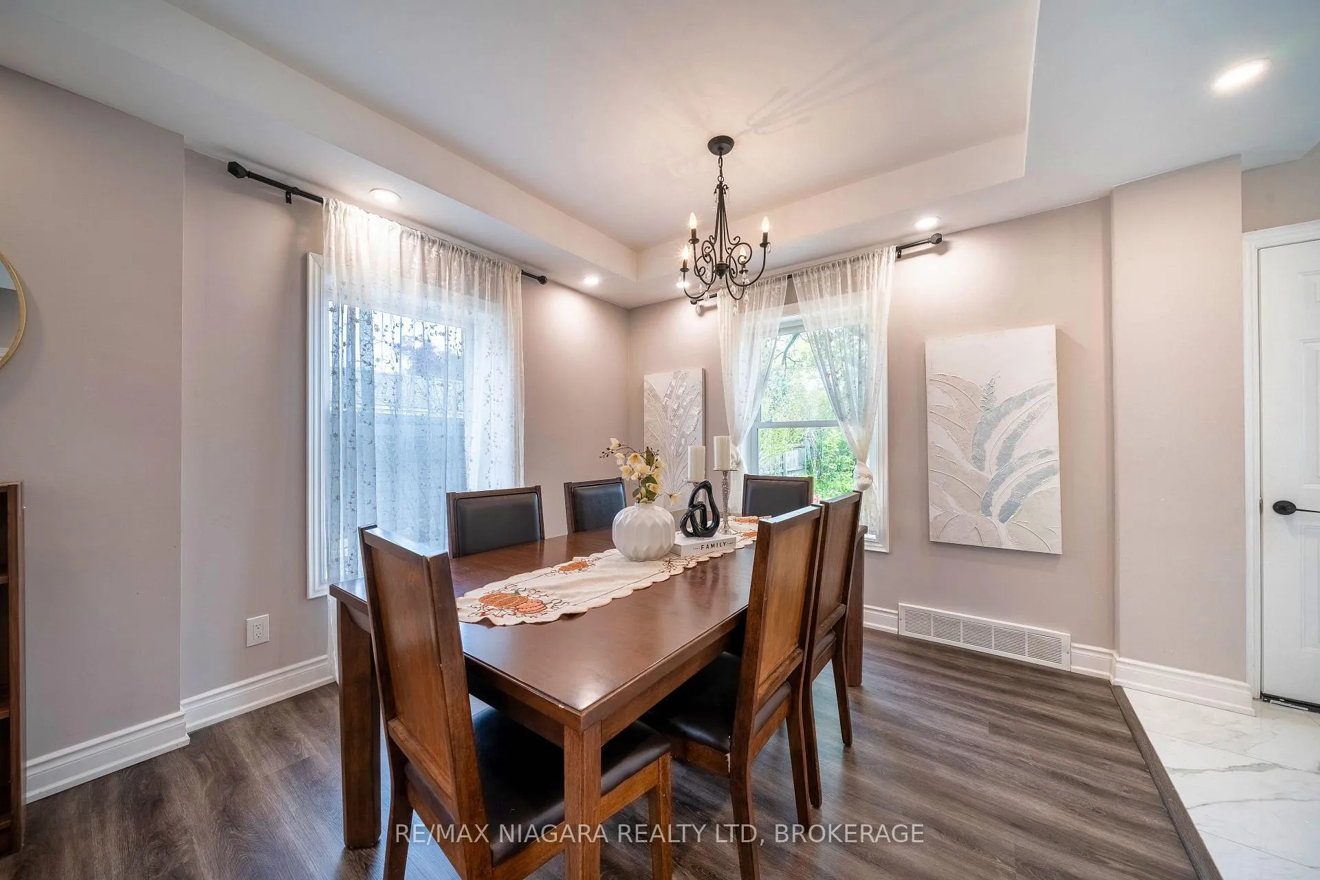 Photo 18 of 6238 Pine Grove Avenue, Niagara Falls, Dorchester — HOMEH