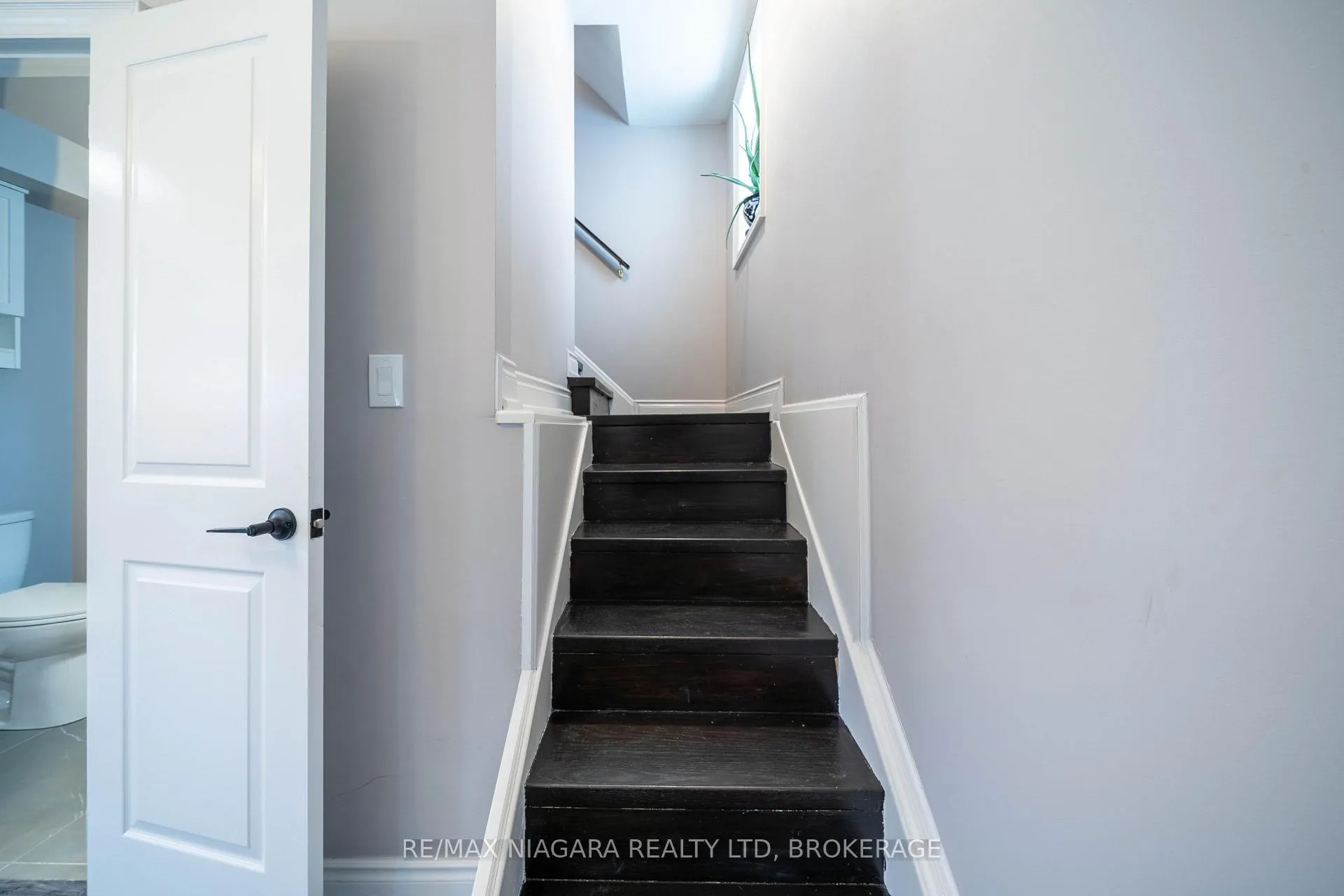 Photo 20 of 6238 Pine Grove Avenue, Niagara Falls, Dorchester — HOMEH