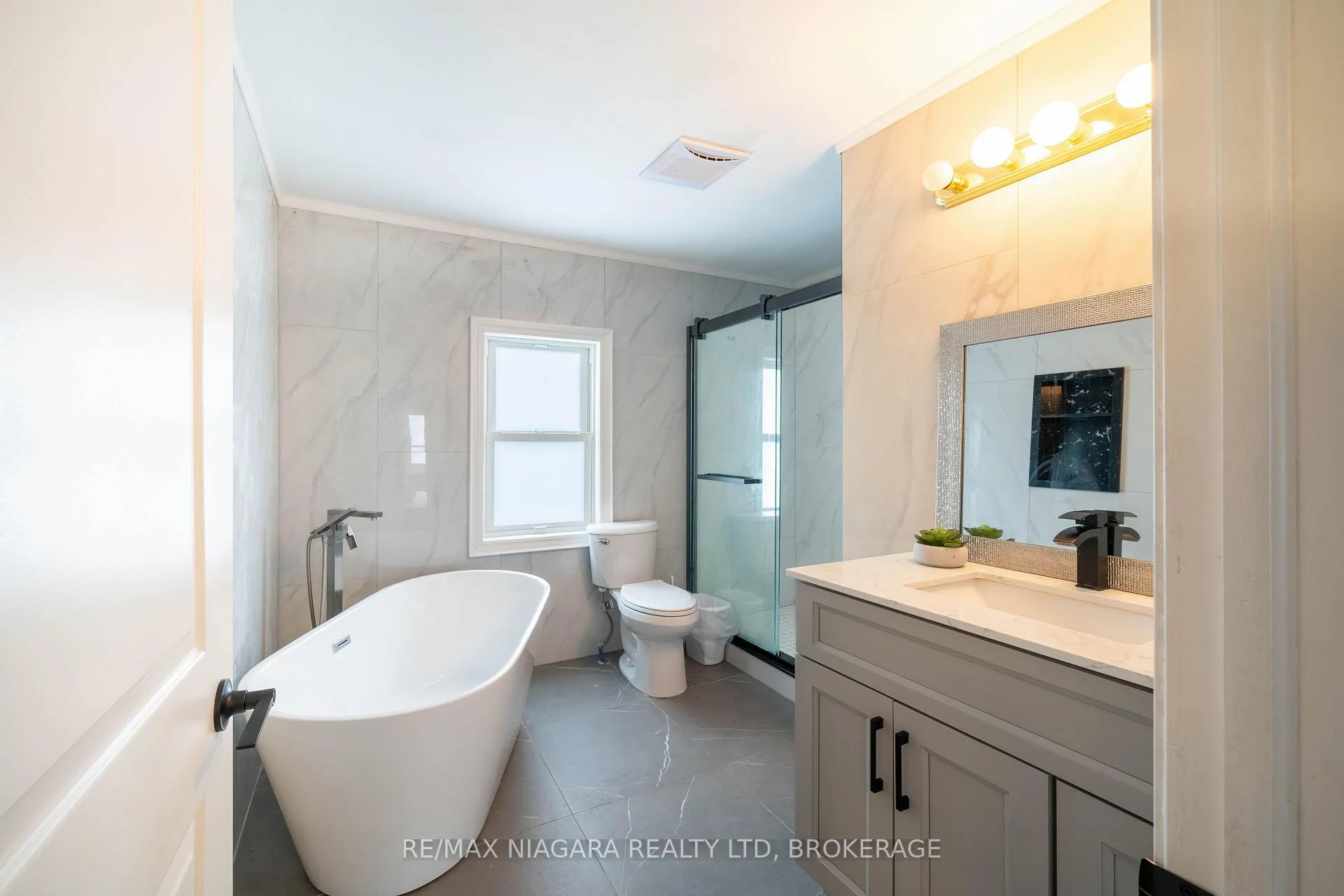 Photo 32 of 6238 Pine Grove Avenue, Niagara Falls, Dorchester — HOMEH