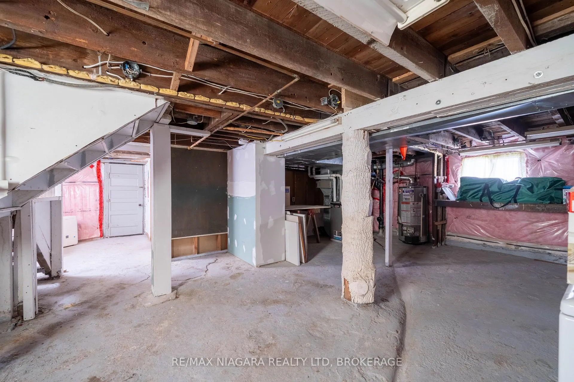 Photo 38 of 6238 Pine Grove Avenue, Niagara Falls, Dorchester — HOMEH
