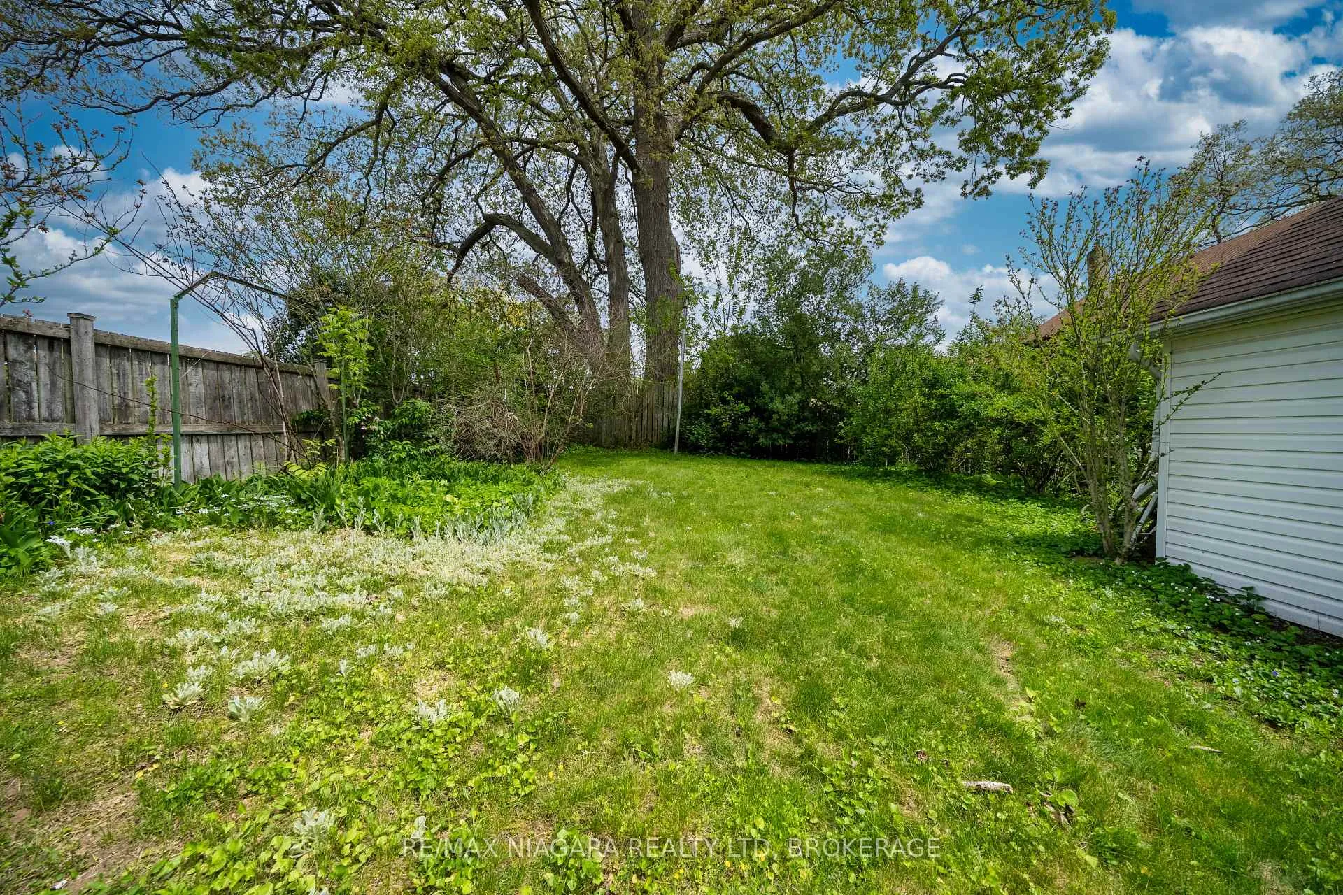 Photo 43 of 6238 Pine Grove Avenue, Niagara Falls, Dorchester — HOMEH