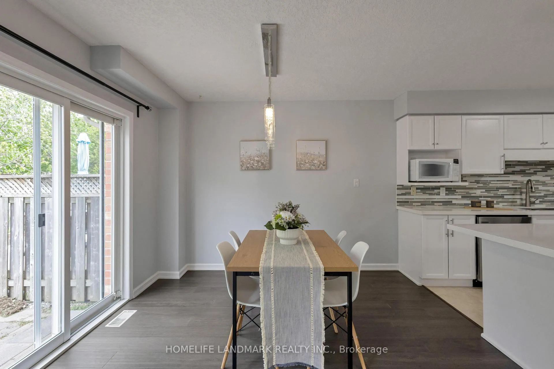 Photo 11 of 632 Inglis Falls Place, Waterloo, Conservation Meadows — HOMEH