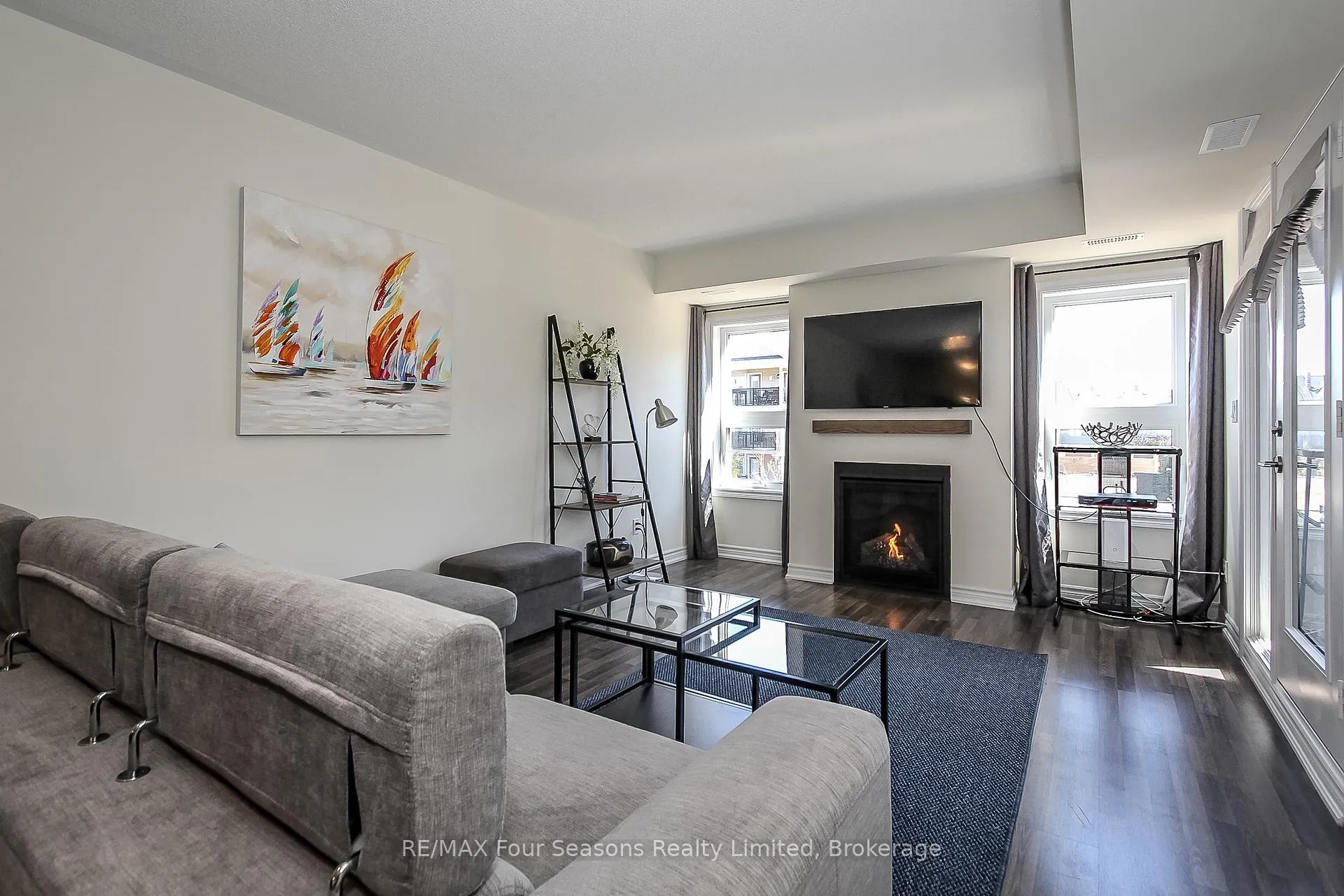 Photo 11 of Unit 207, 5 Anchorage Crescent, Collingwood — HOMEH