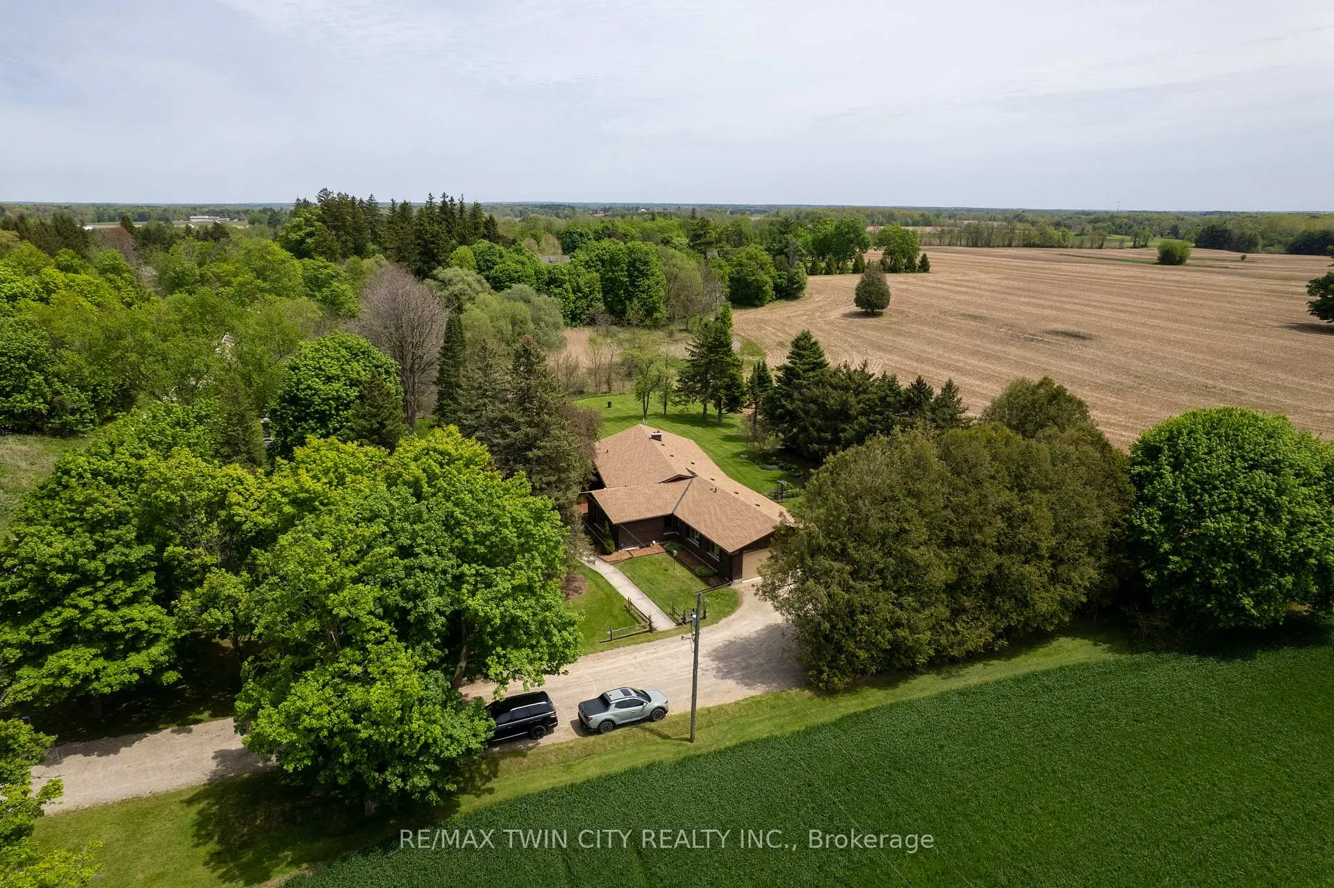 Photo 31 of 424 German School Road, Brant, South Dumfries — HOMEH