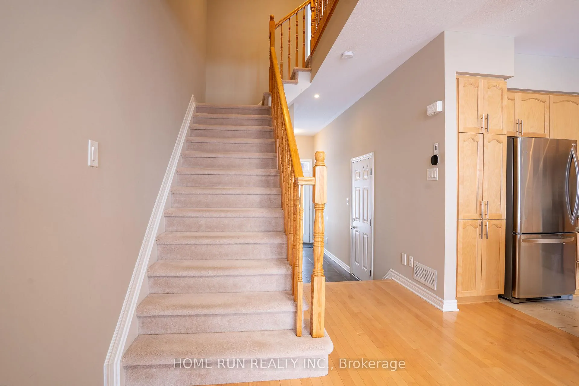 Photo 10 of 914 Fletcher Circle, Ottawa, Kanata - Kanata Lakes/Heritage Hills — HOMEH