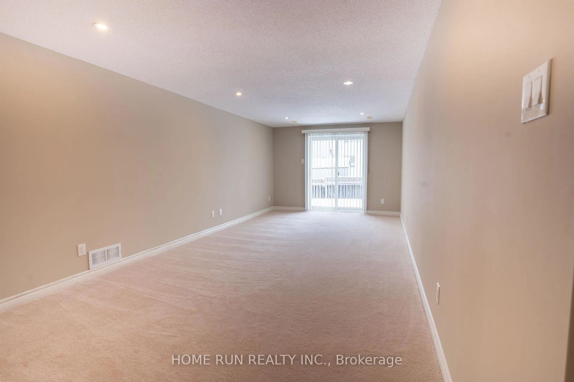 Photo 25 of 914 Fletcher Circle, Ottawa, Kanata - Kanata Lakes/Heritage Hills — HOMEH