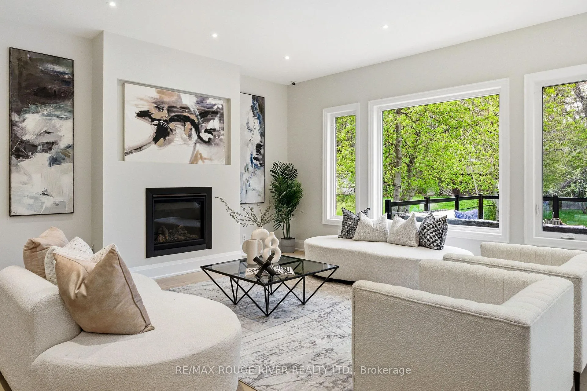 Photo 13 of 1411 Old Forest Road, Pickering, Woodlands — HOMEH
