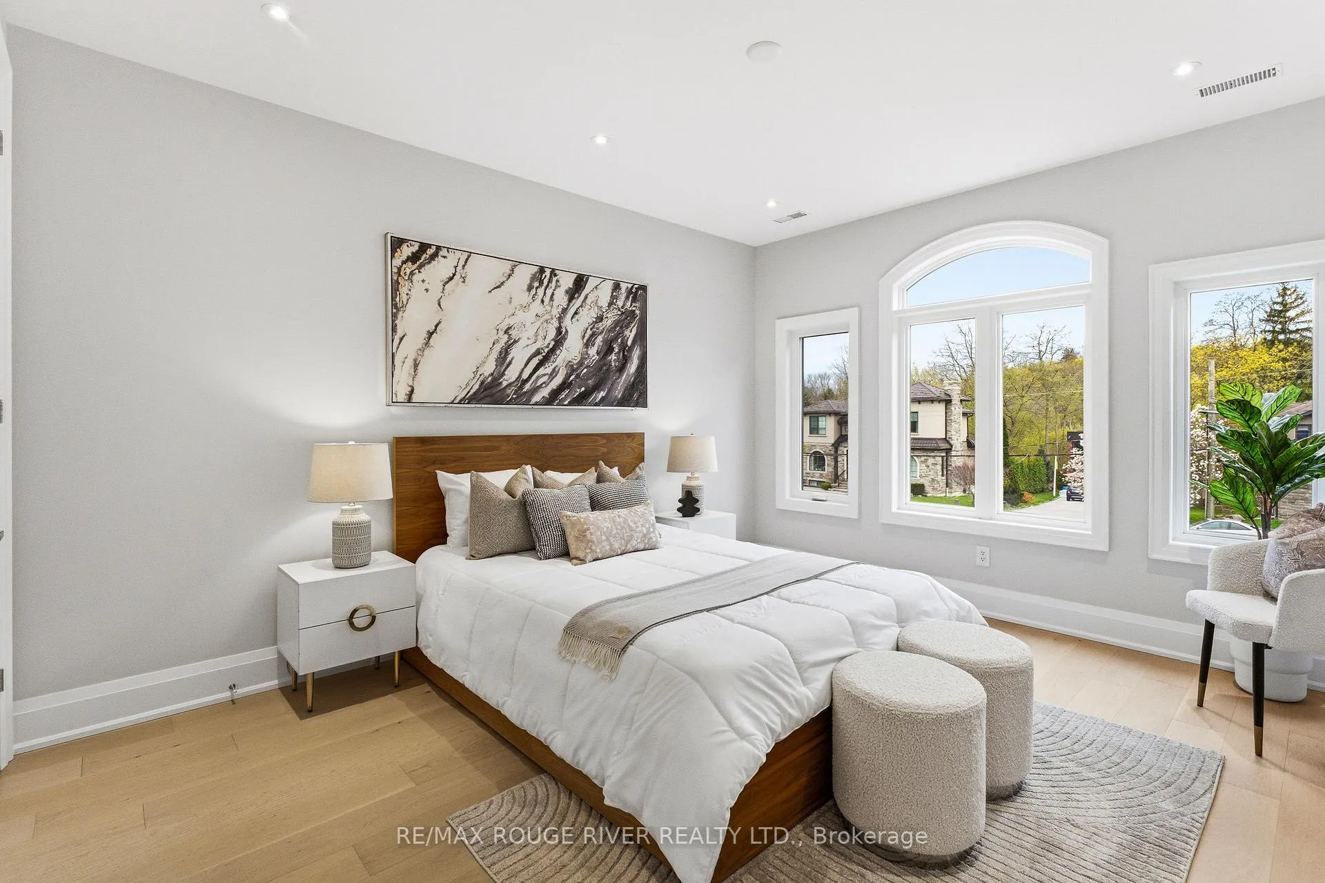 Photo 33 of 1411 Old Forest Road, Pickering, Woodlands — HOMEH