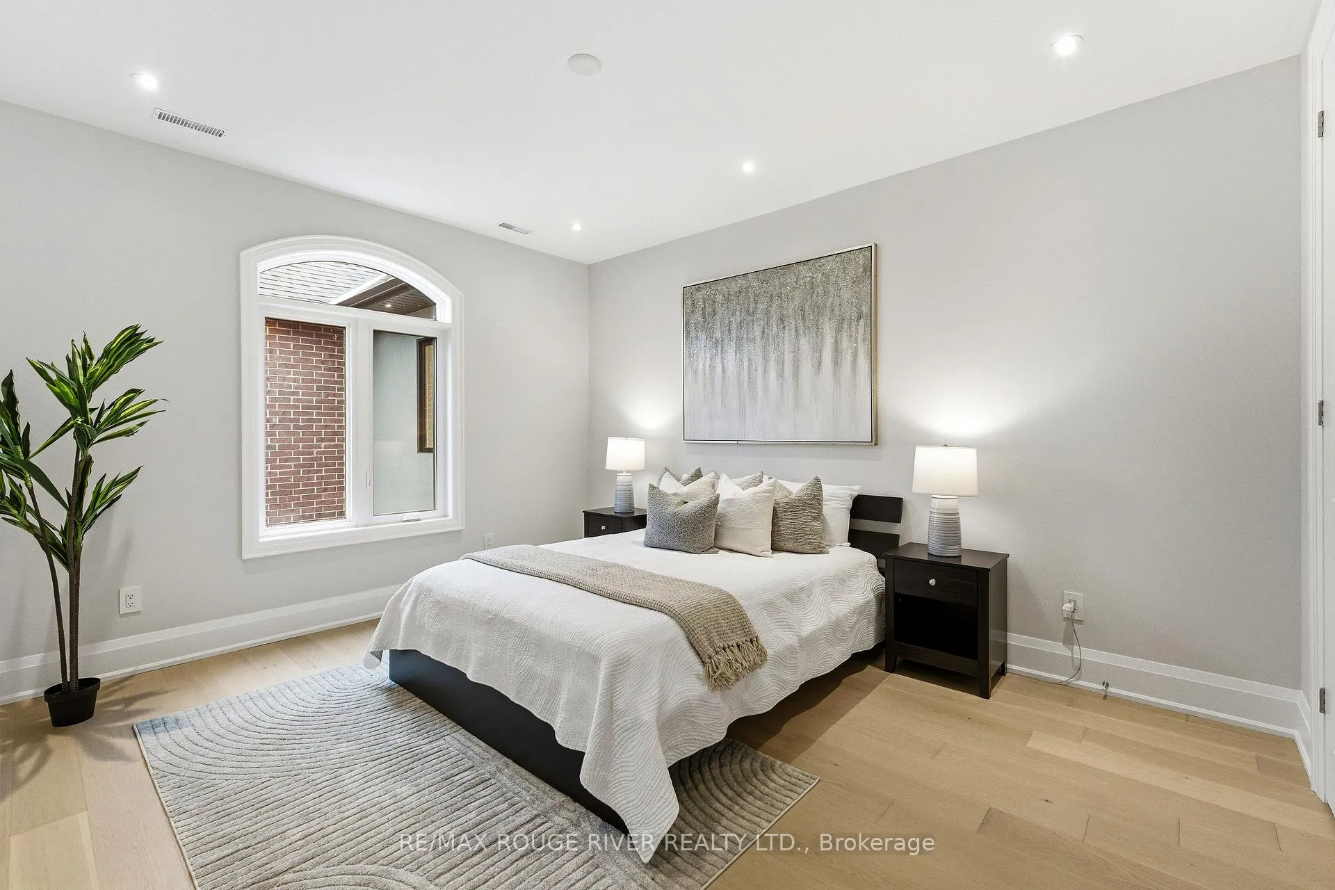 Photo 34 of 1411 Old Forest Road, Pickering, Woodlands — HOMEH