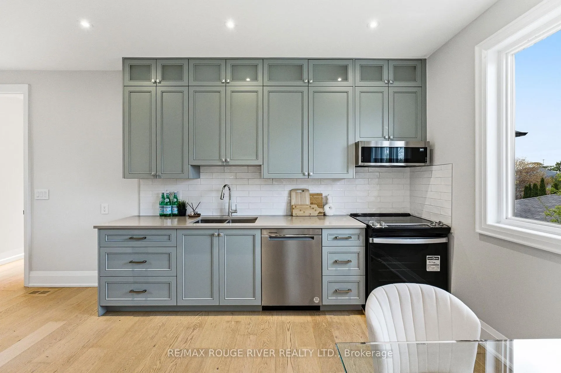 Photo 38 of 1411 Old Forest Road, Pickering, Woodlands — HOMEH
