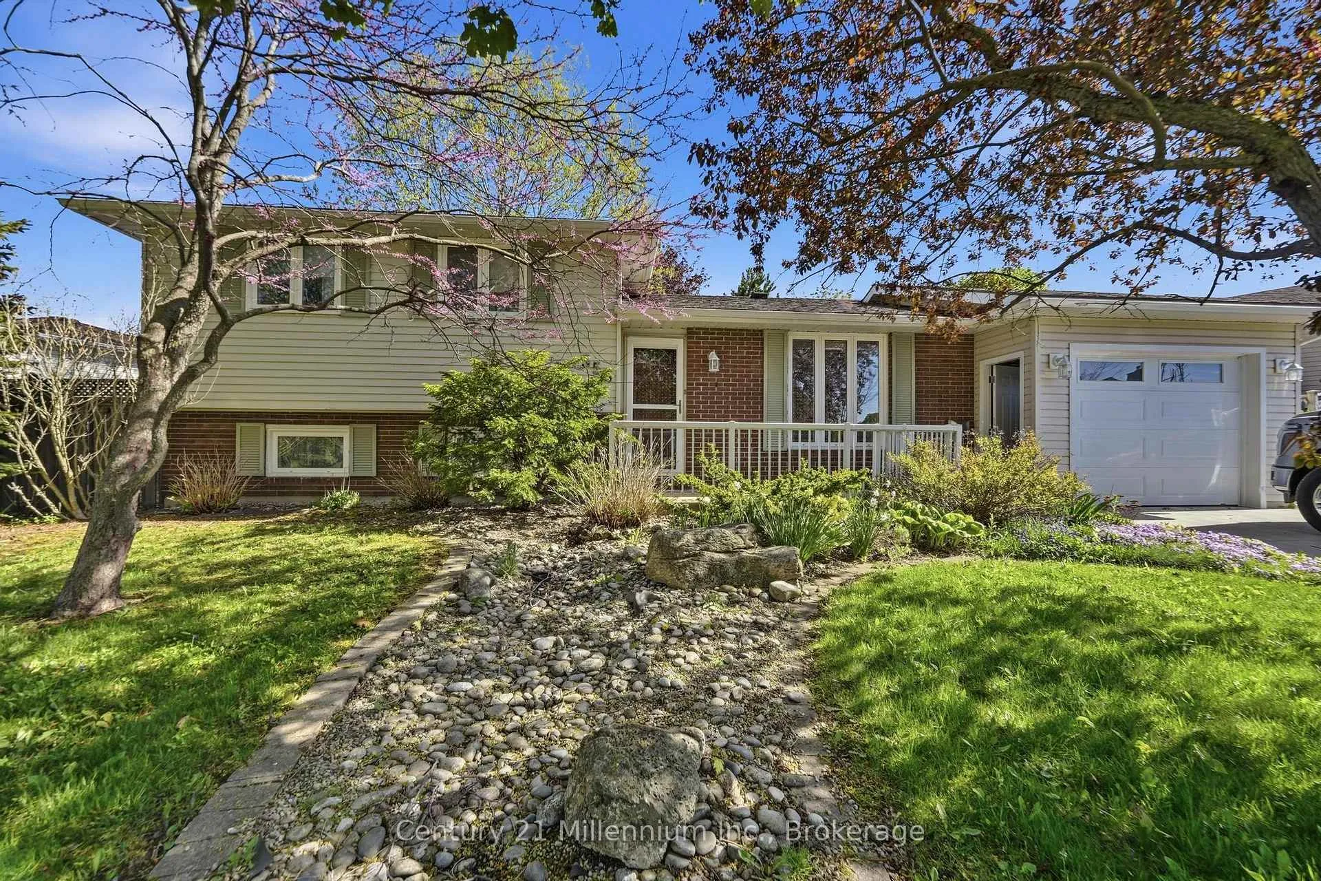 Photo 1 of 553 Scott Street, Kincardine — HOMEH