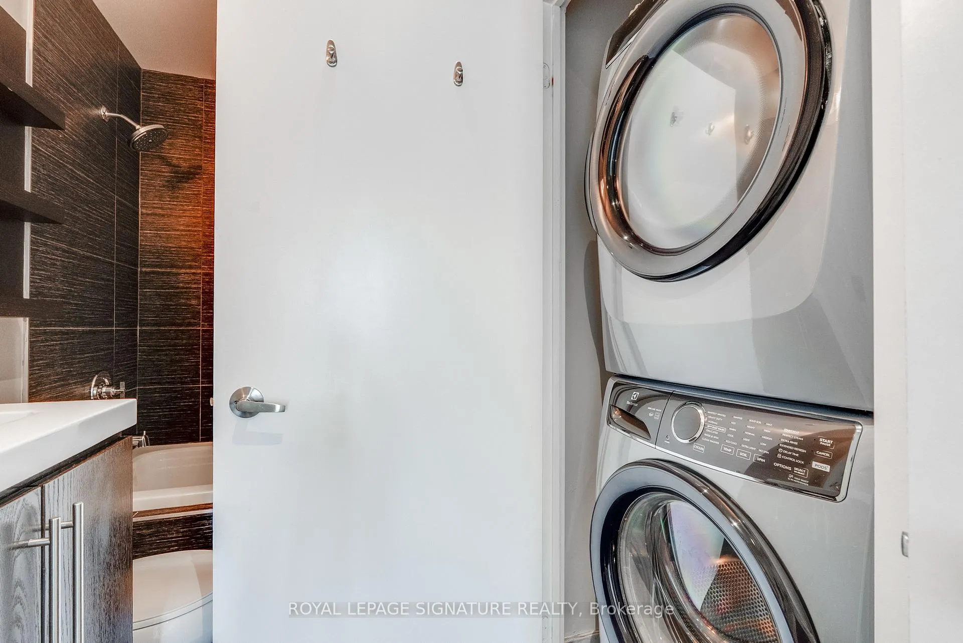Photo 10 of Unit 322, 90 Stadium Road, Toronto, Waterfront Communities — HOMEH