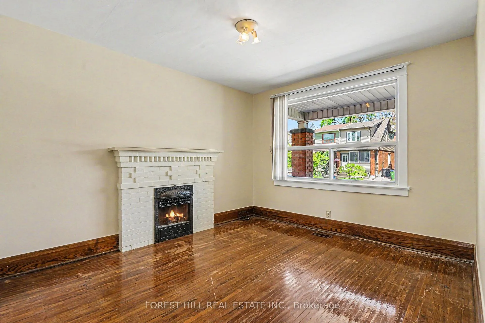 Photo 3 of 113 Milverton Boulevard, Toronto, Danforth — HOMEH
