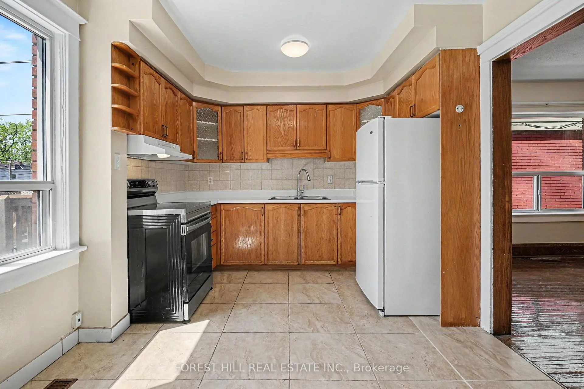 Photo 5 of 113 Milverton Boulevard, Toronto, Danforth — HOMEH
