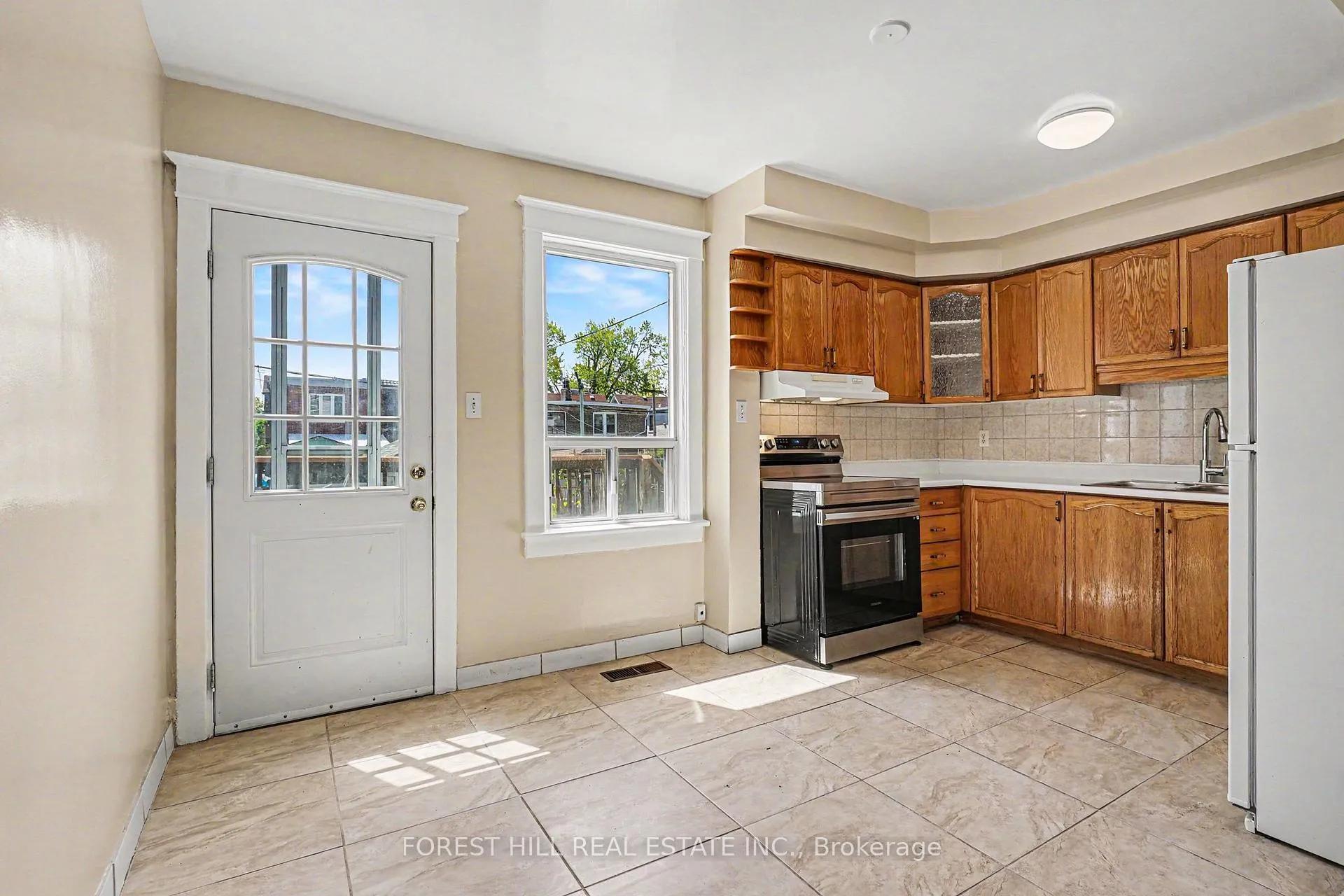 Photo 6 of 113 Milverton Boulevard, Toronto, Danforth — HOMEH