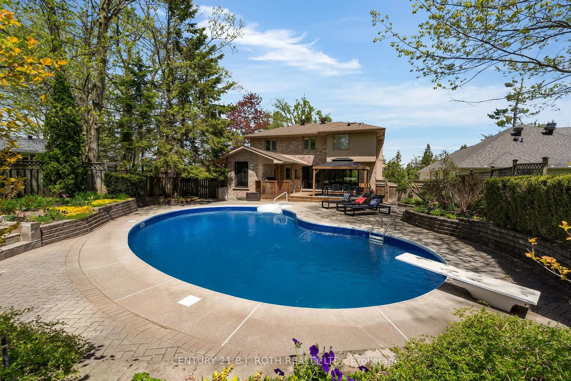 Photo 35 of 284 Sunnidale Road, Barrie, Sunnidale — HOMEH