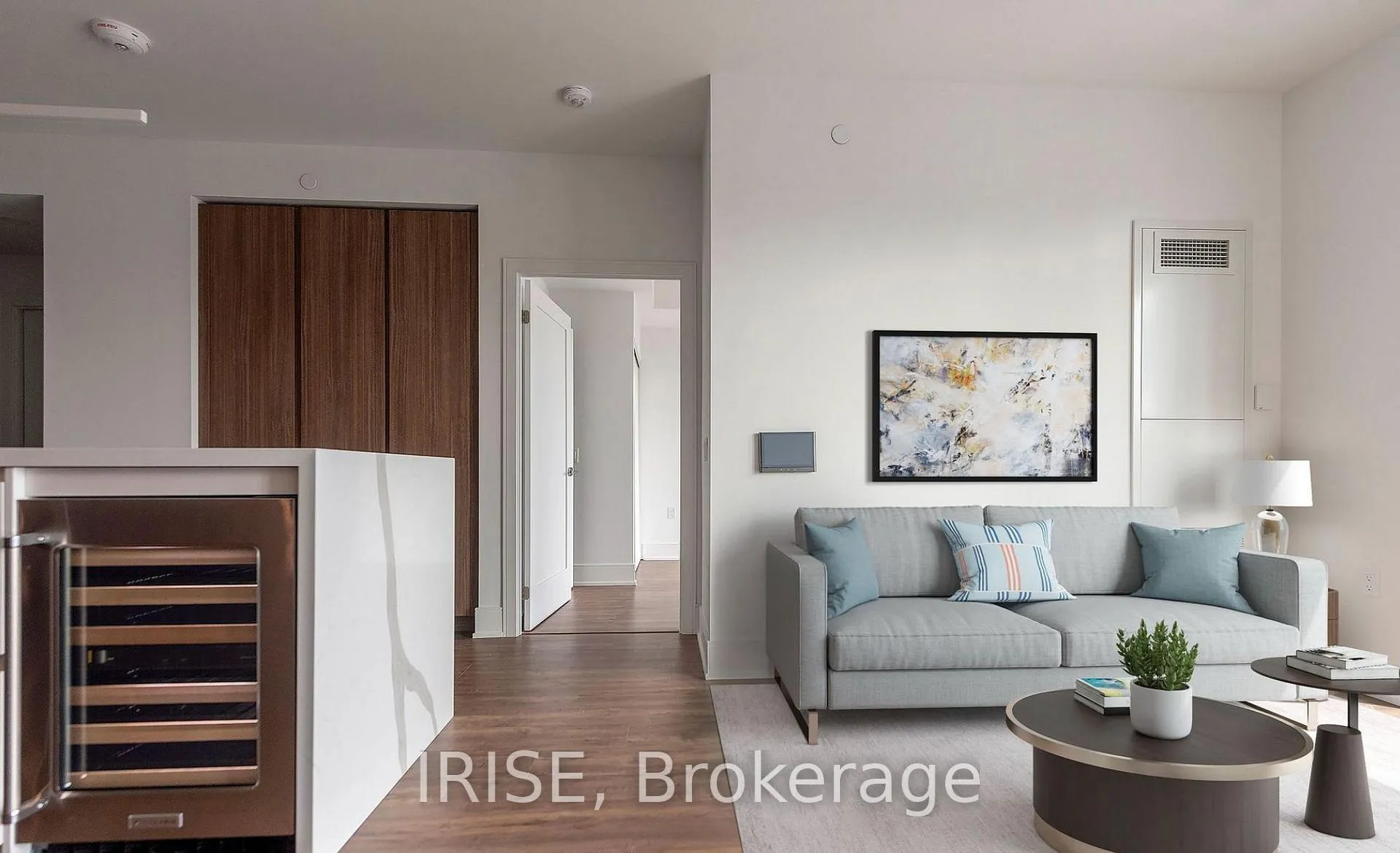 Front of Unit 304, 1 Hillsdale Avenue W
