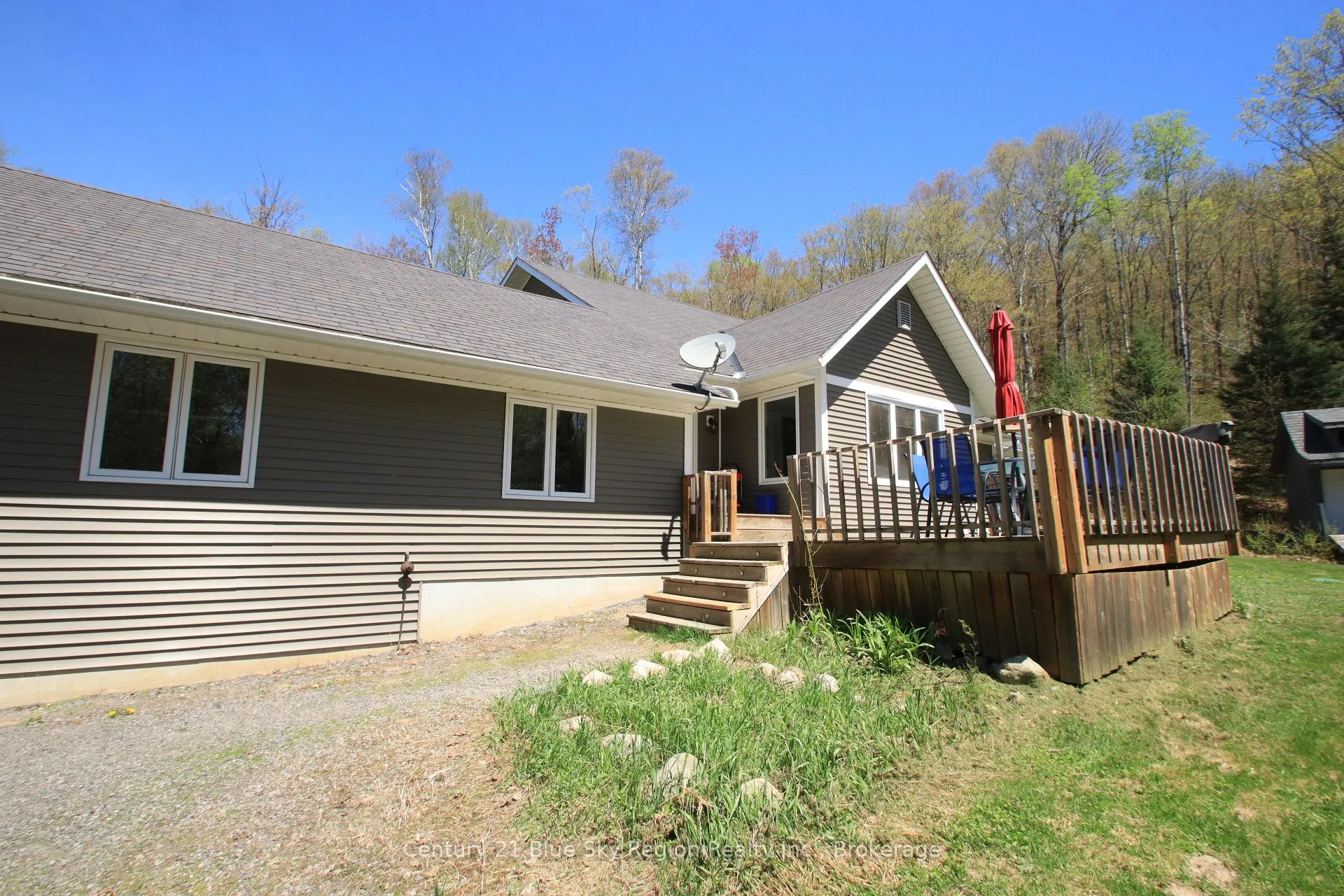 Photo 4 of 120 Forestry Road N, Powassan, Trout Creek — HOMEH