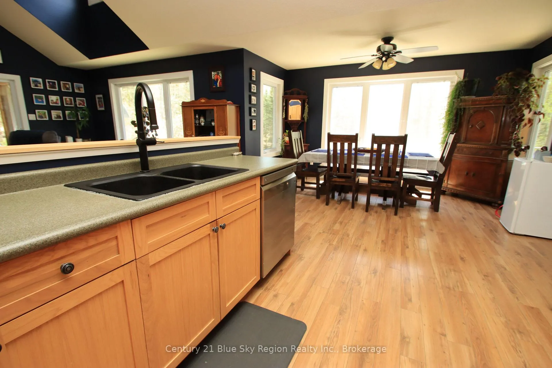 Photo 16 of 120 Forestry Road N, Powassan, Trout Creek — HOMEH