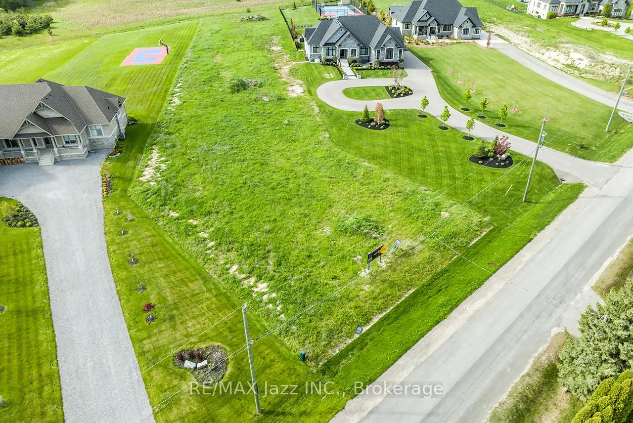 Photo 4 of 72 Ormiston Street, Clarington, Rural Clarington — HOMEH
