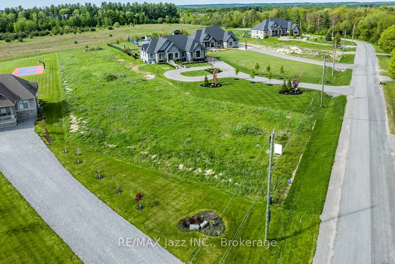 Photo 5 of 72 Ormiston Street, Clarington, Rural Clarington — HOMEH