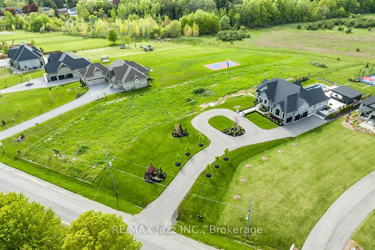 Photo 6 of 72 Ormiston Street, Clarington, Rural Clarington — HOMEH